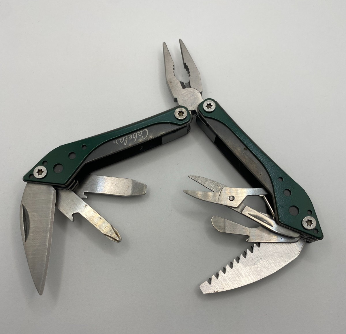Cabela’s Multitool – Dark Green with Pliers + Scissors – 7 tool multitool