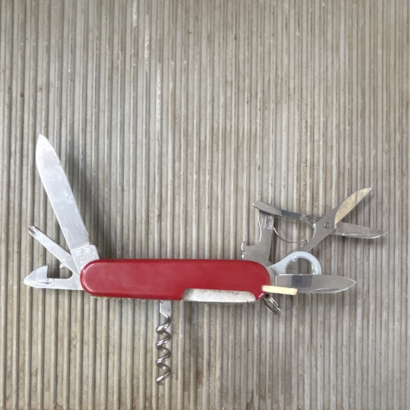 Victorinox Swiss Army Knife Red 7-Tool Multi-Tool, Scissors, Corkscrew