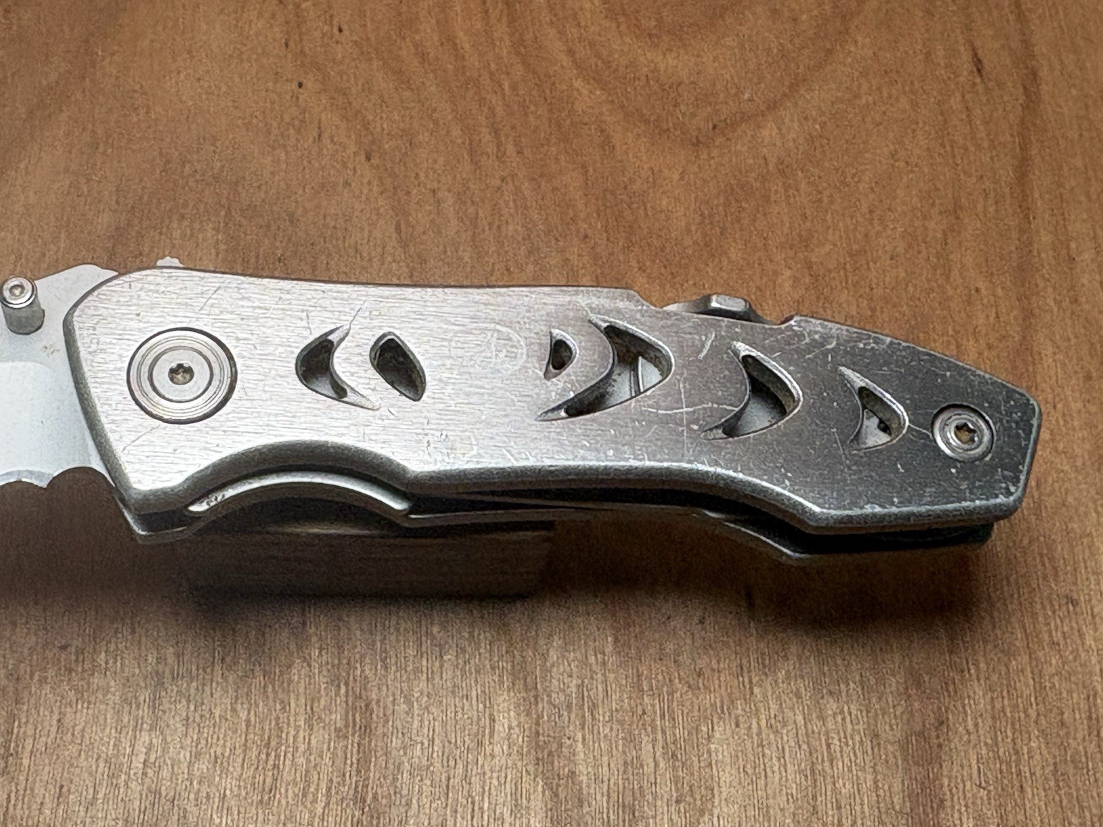 Leatherman C303 420HC Combo Blade Liner Lock Aluminum Handle Carabiner GREAT!