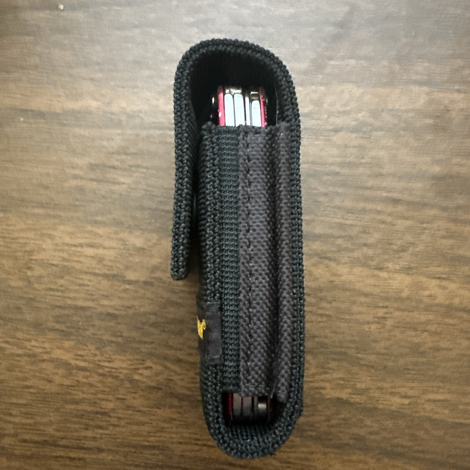 Retired Red Gen 1 Pat pending Leatherman Juice C2 Multitool w/nylon pouch.