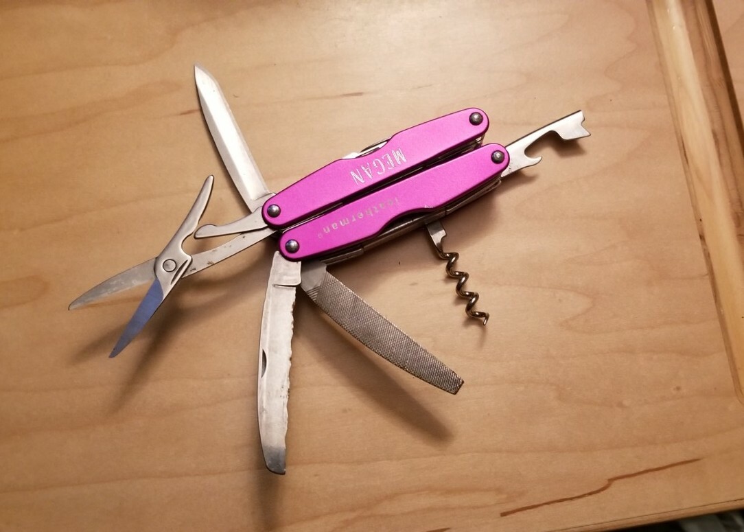 RARE Leatherman Juice XE6 Purple Thunder Original Sheath – Great Condition T86