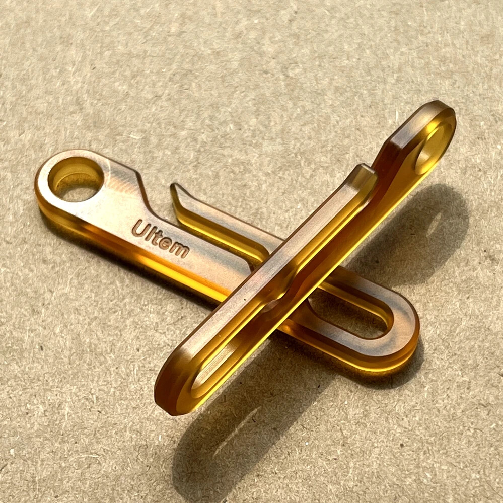 Fashion EDC Ultem Pei Key Ring Key Chain Car Pendant New EDC Outdoor Tool Gifts