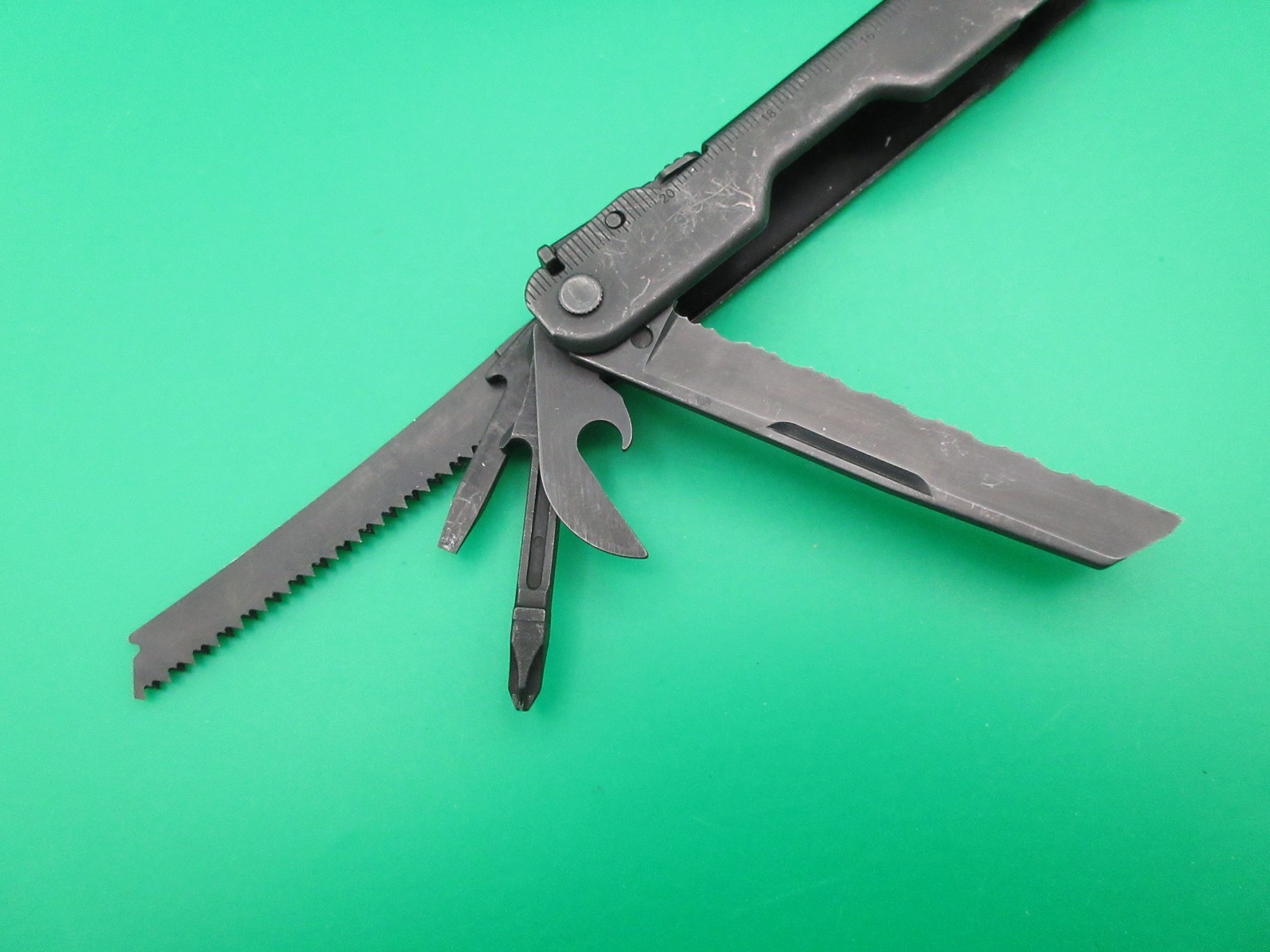 Leatherman Super Tool 300 Black Oxide Multi Tool Folding Knife USA #13A