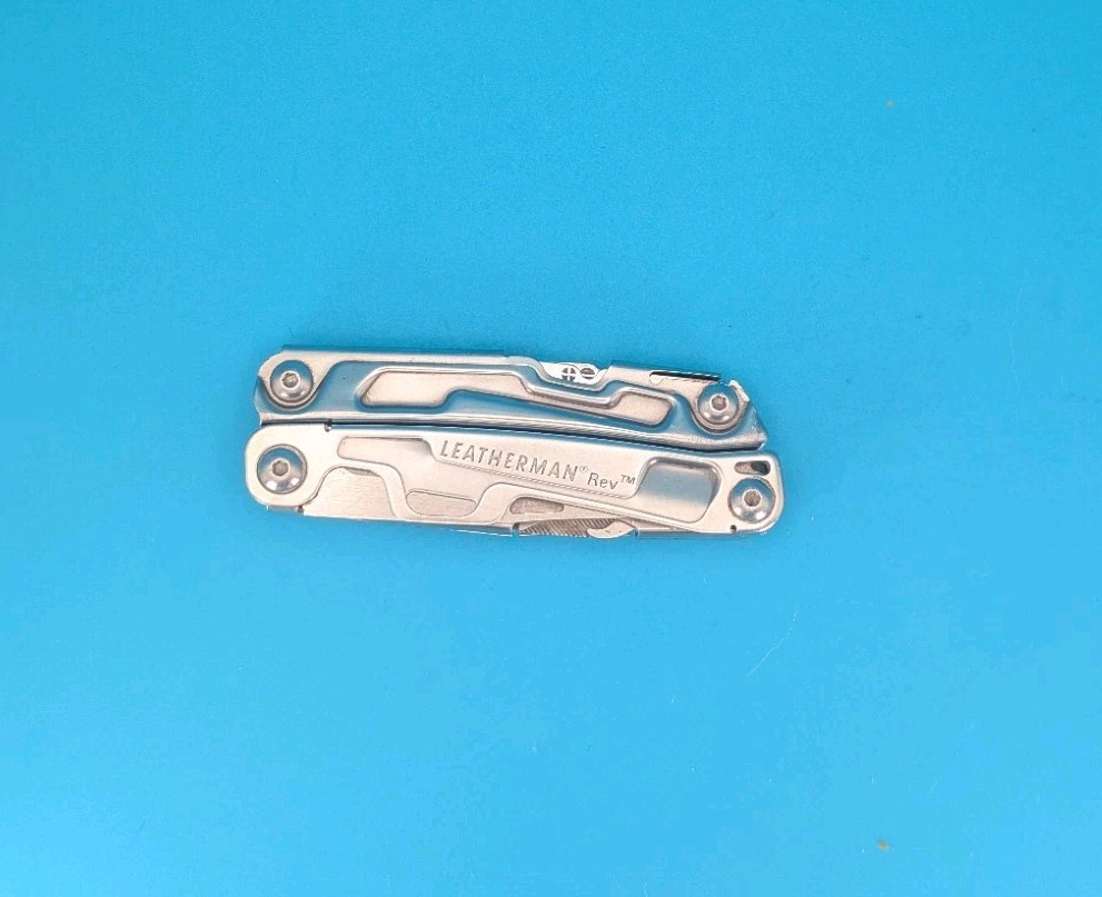 Leatherman Rev 3.8″ Multi-Tool, Stainless! USED