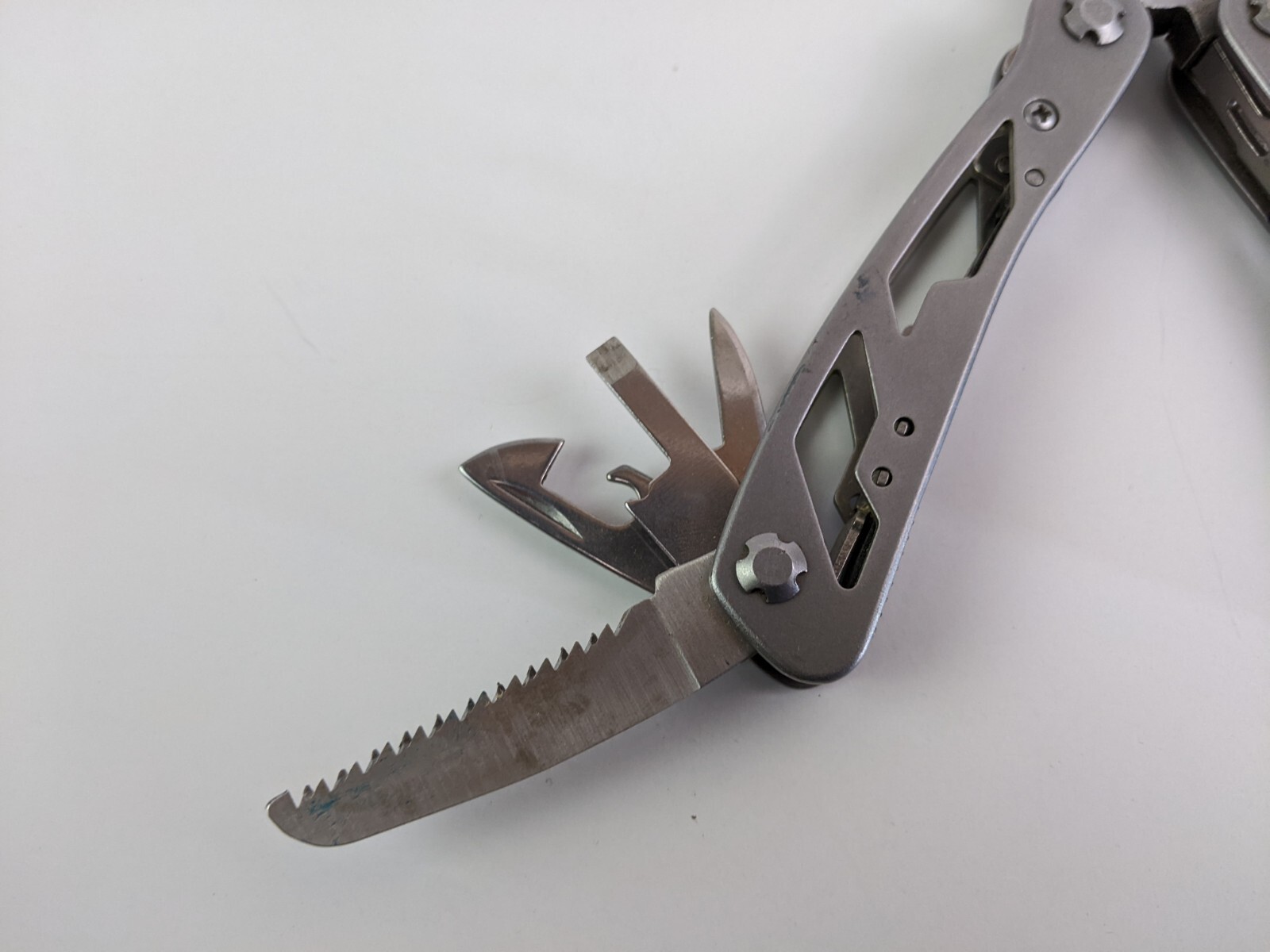 Stanley CR2 Folding Camping Multi Tool 9 function 4.25″ closed