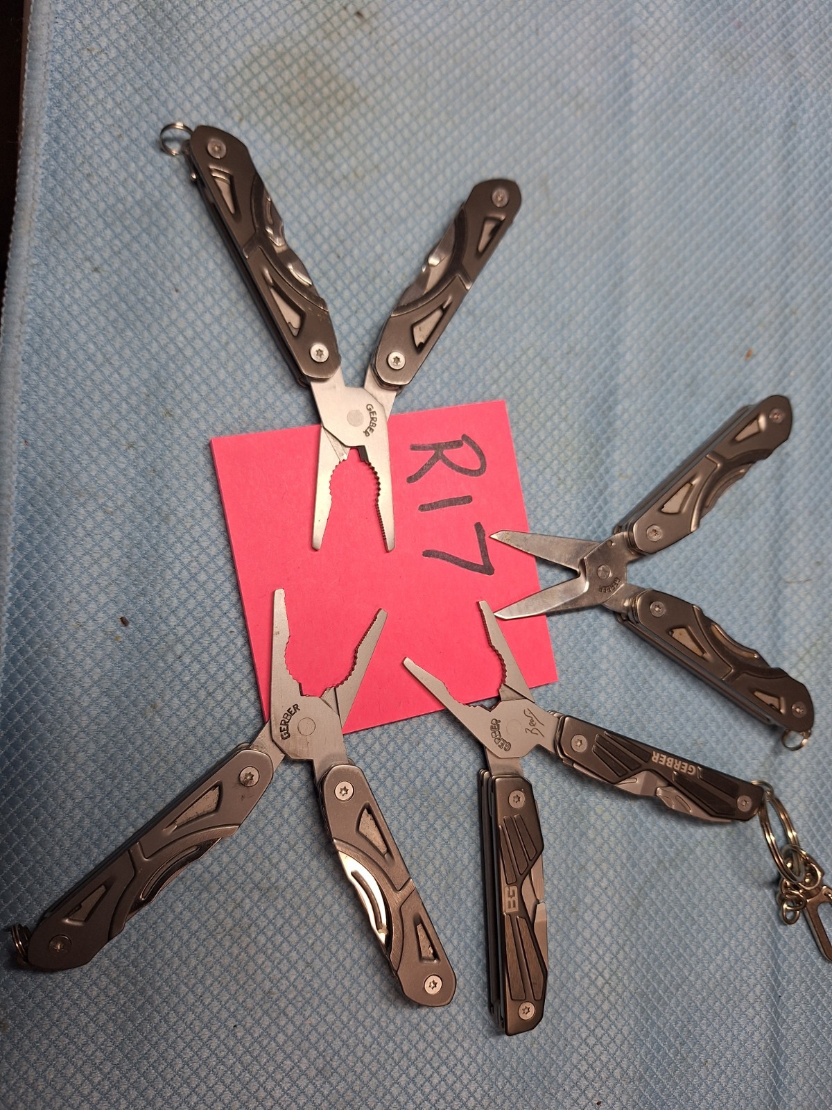 4 Gerber Mini Multi Tools AIRPORT CONFISCATION NICE LOC R17