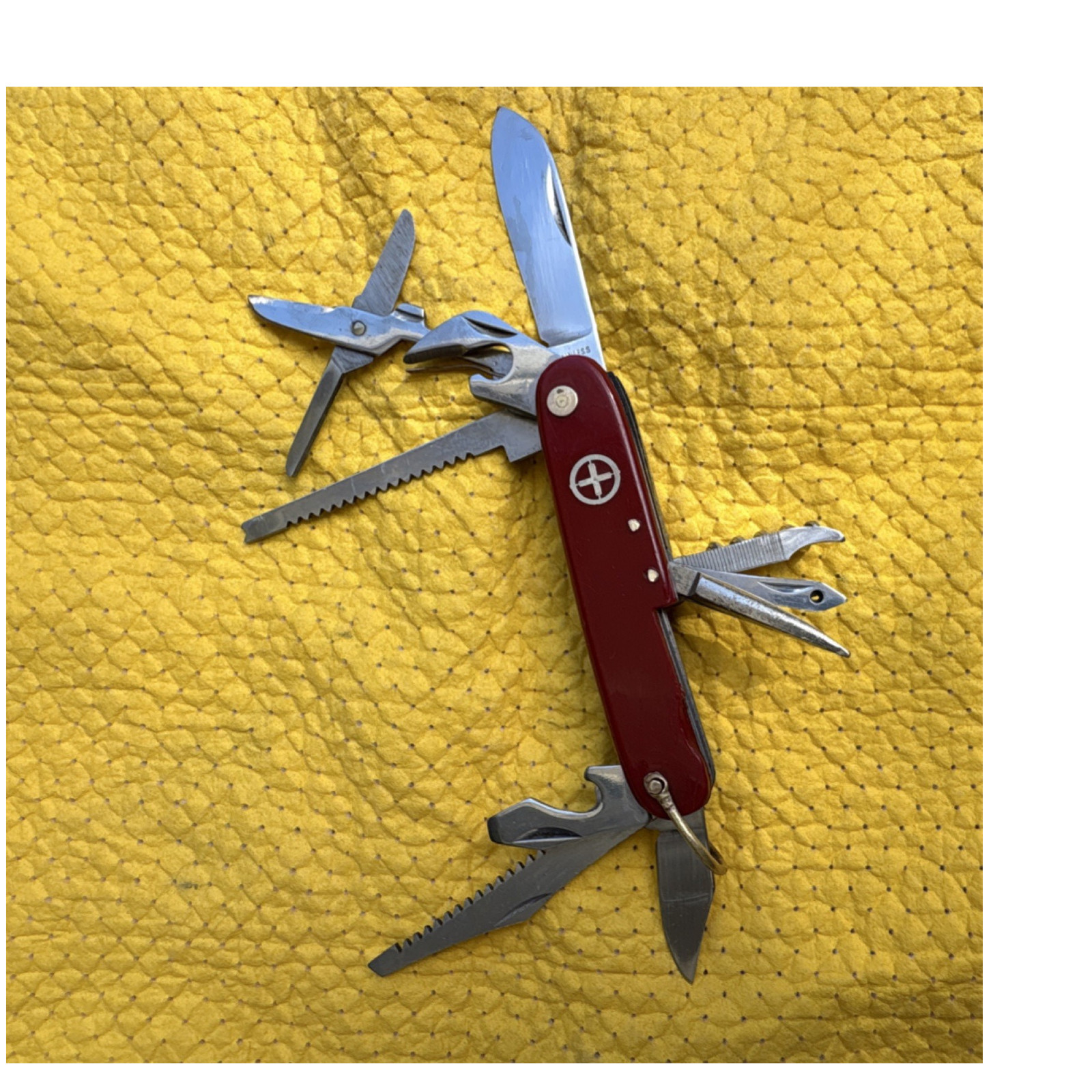 Swiss Army Red Pocket Knife w/ Scissors, Saw, Bottle Opener, Corkscrew