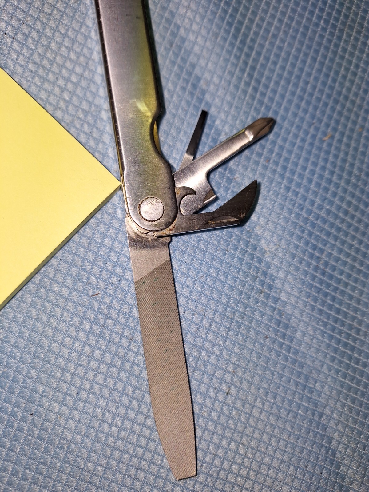 1 LEATHERMAN ORIGINAL PST Multi Tool DATE 0394 LOT 901
