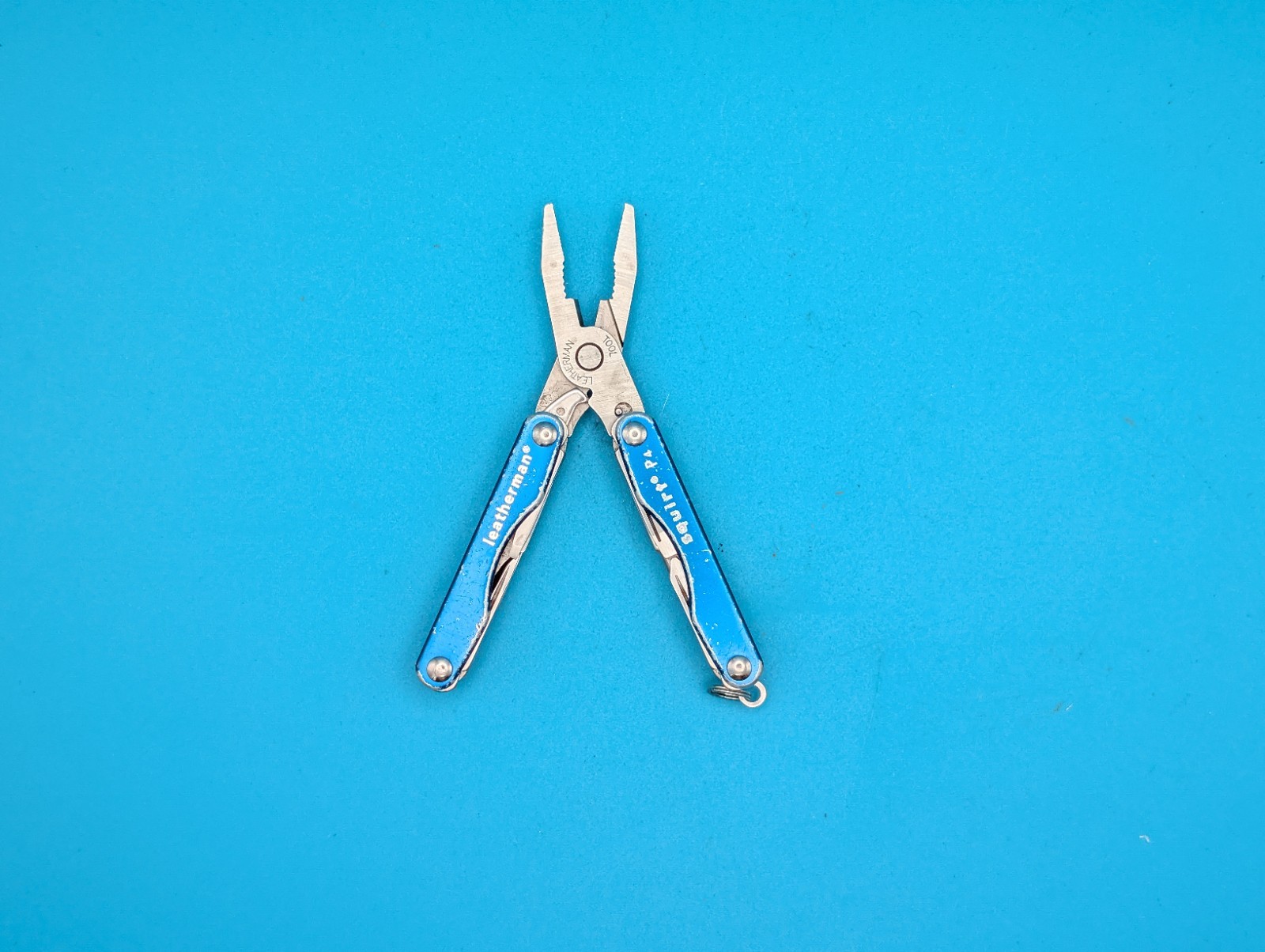Leatherman Squirt P4 Multi-Tool, Key Ring, Retired, BLUE!