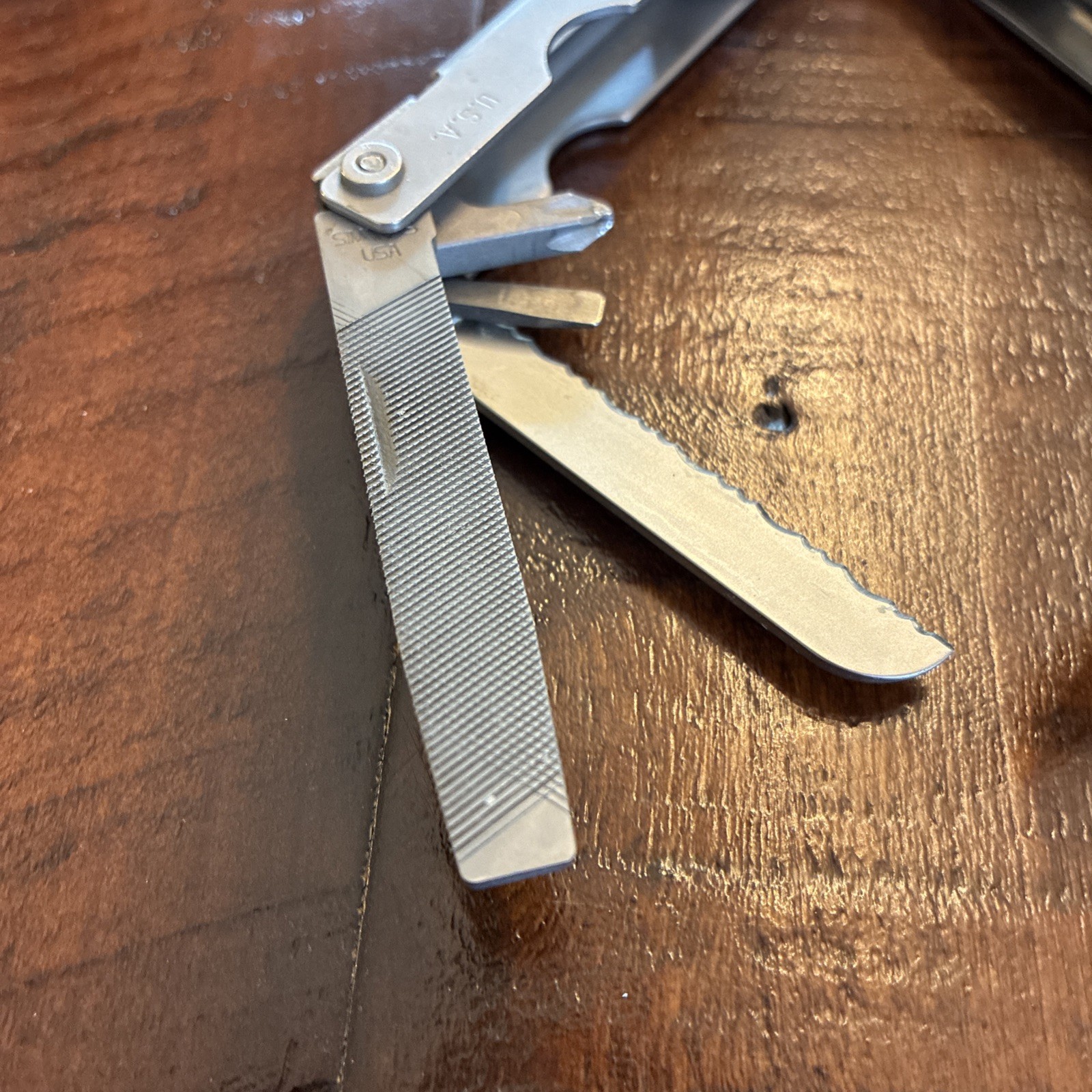 Gerber USA MP600 Blunt Nose Multitool Pliers Knife Saw Vintage – Very Clean!