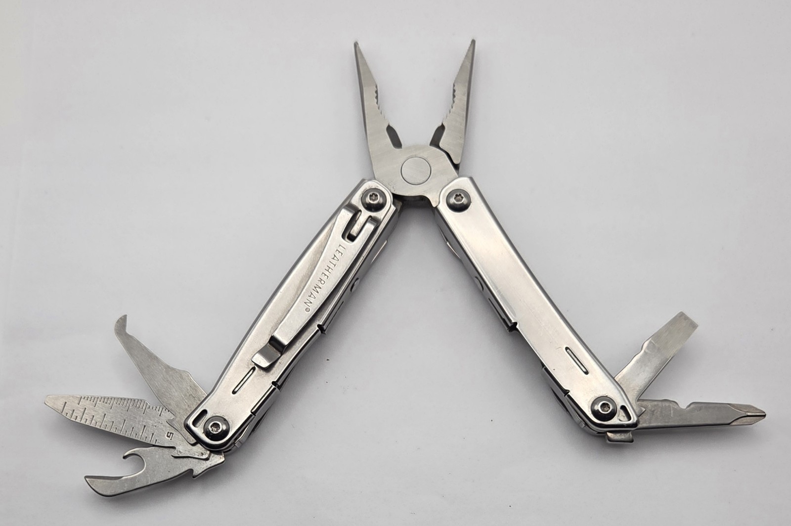 Leatherman Wingman Multi Tool Stainless Steel Made in USA Silver w/ Clip L4