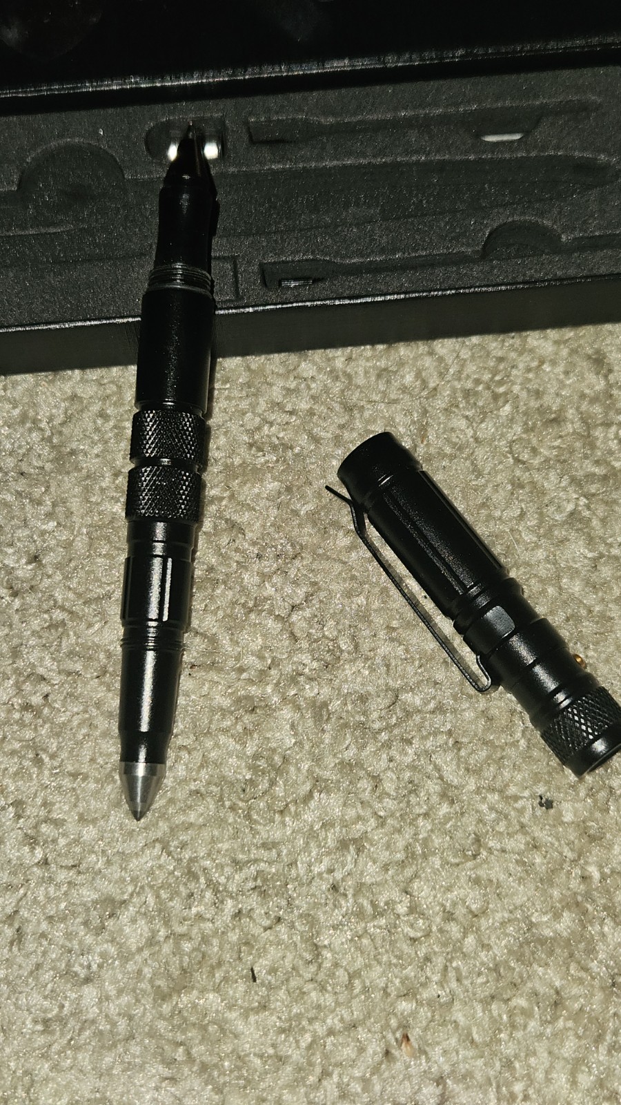 tacright Black Metal Multi-Tool Pen with Flashlight, Screwdriver, Whistle