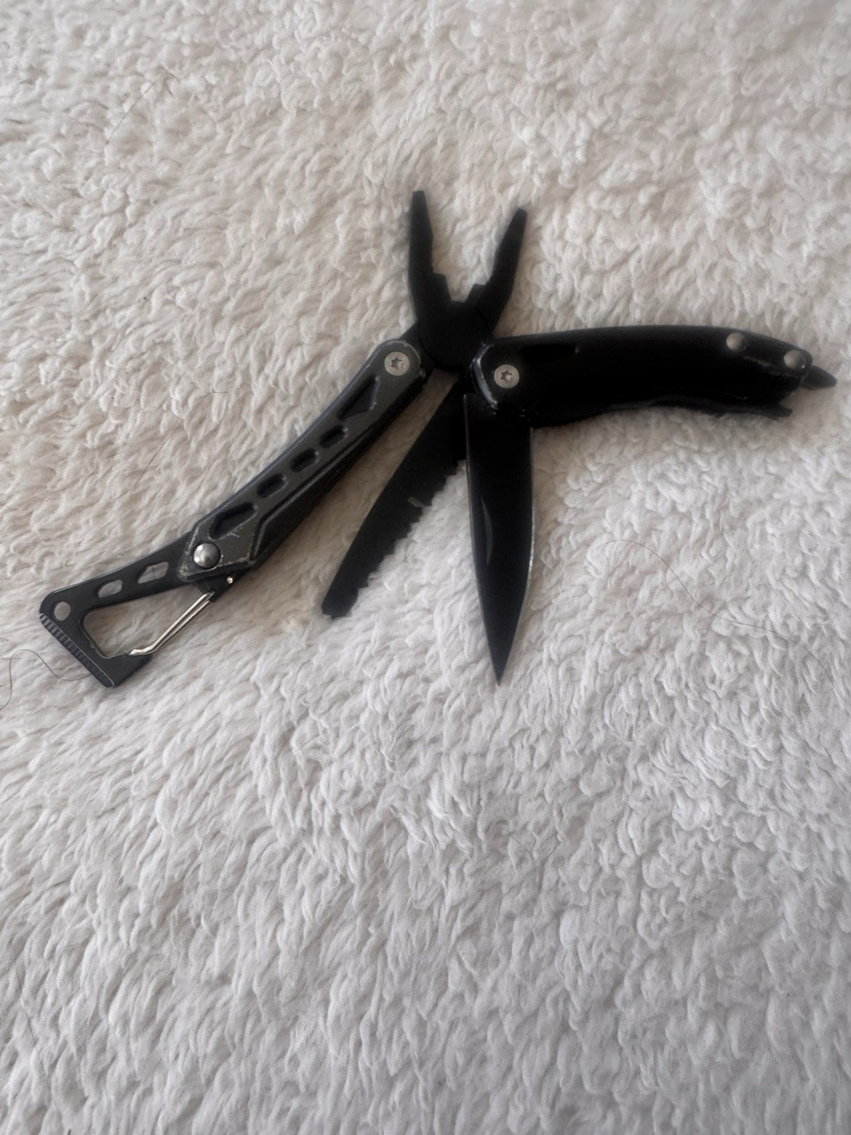 Lot Of 8 Multi Tools Gerber,Cummins,Husky,Others 2 with Sheath Nice Condition