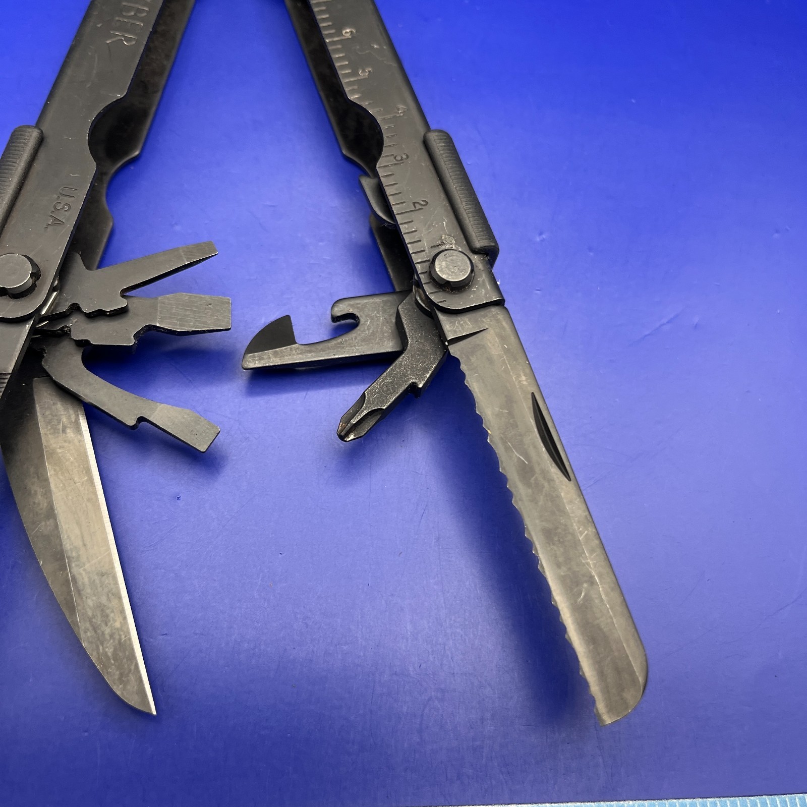 Gerber MP600 Black Oxide Multi-Tool Blunt Nose Pliers Carbide Cutters