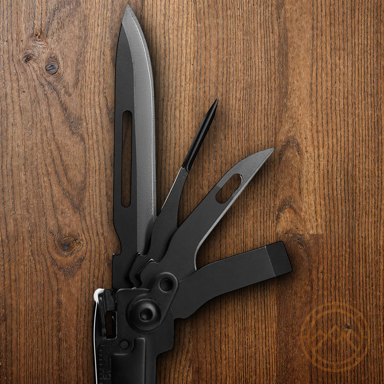 SOG Poweraccess Multi Tool Black Pliers Screwdrivers Wire Cutter / Crimper Awl