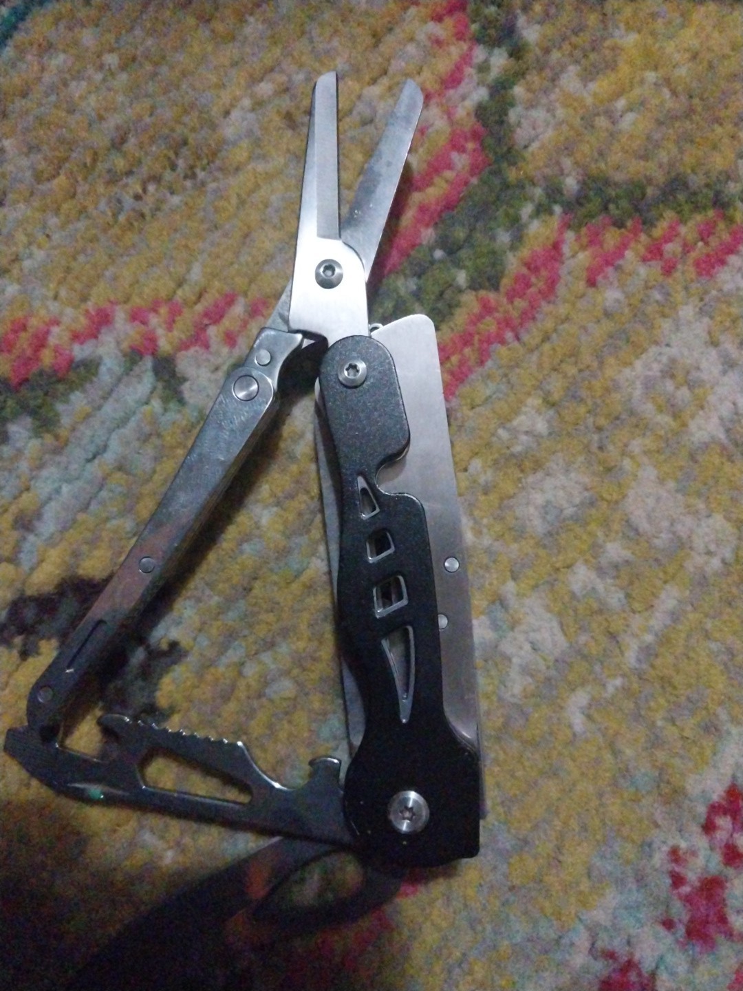 Multi Tool Knife Scissors Saw Can Opener And Cork Screw