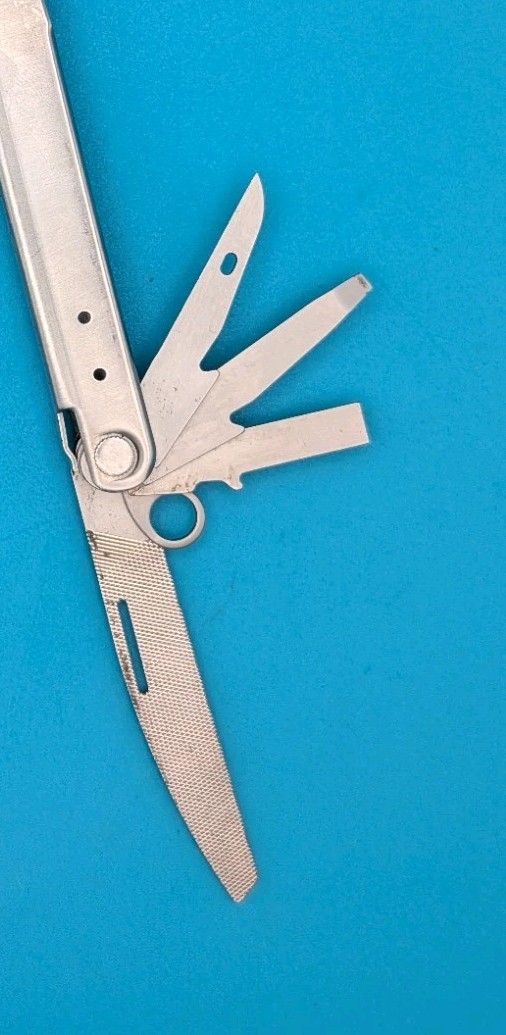 LEATHERMAN Bond Multitool, Stainless Steel Everyday Tool!