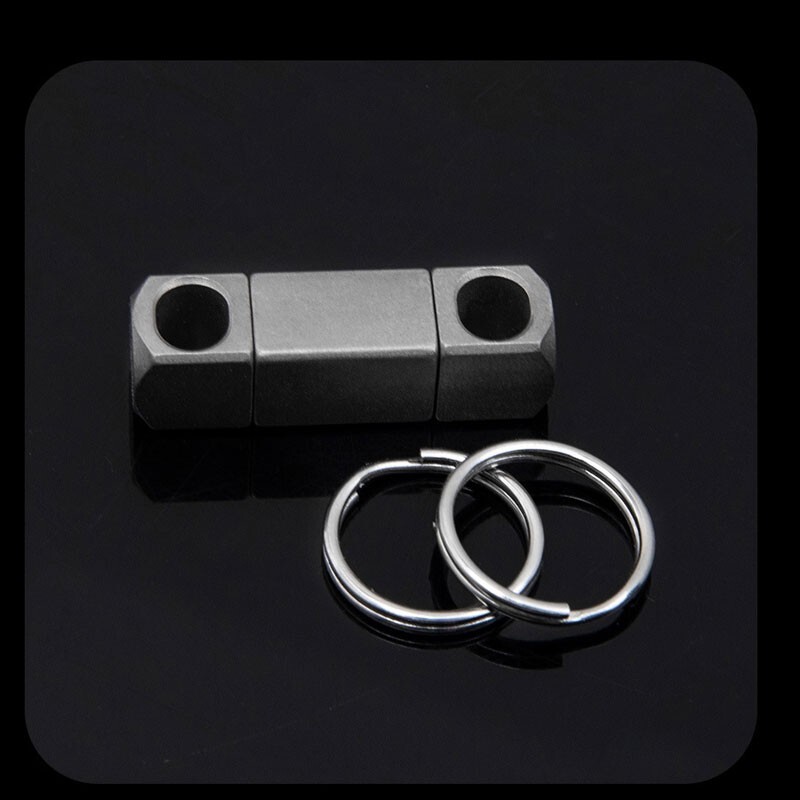 EDC 360° Rotate Titanium Alloy Keychain Portable Double Keyrings Pendant Tool