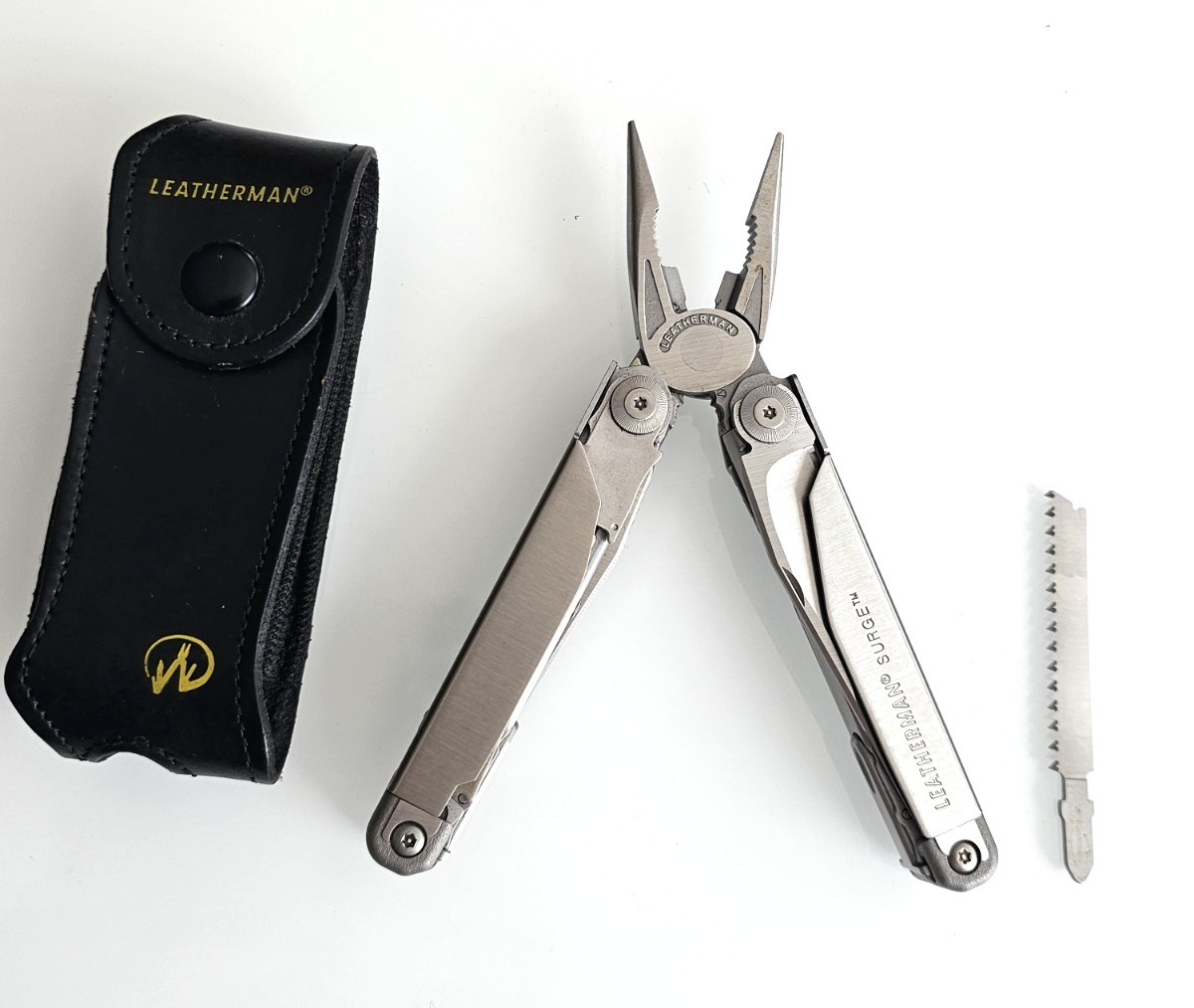 Leatherman Surge Multitool Pocket Knife in Original Leather Sheath Sheath Mint 1st