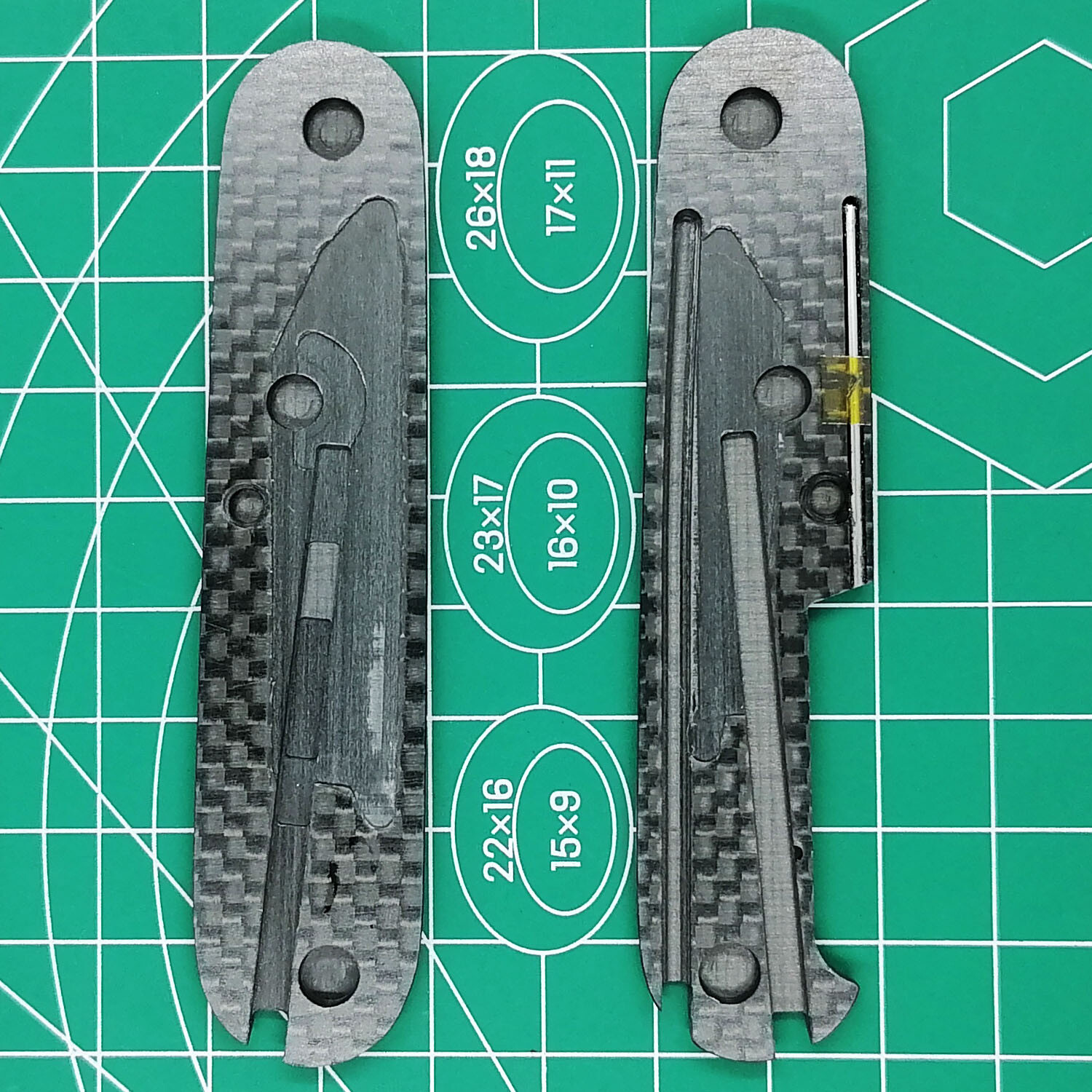 2PCS Carbon Fiber Handle Scales for 91mm Victorinox Swiss Army New