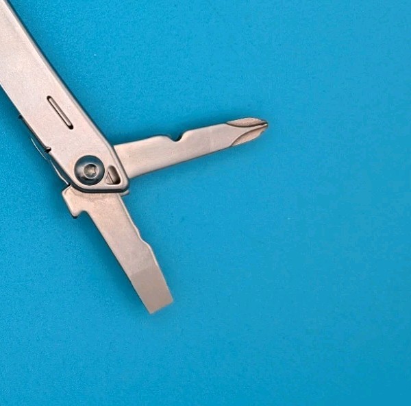 LEATHERMAN WINGMAN MULTI-TOOL! FAST SHIPPING!