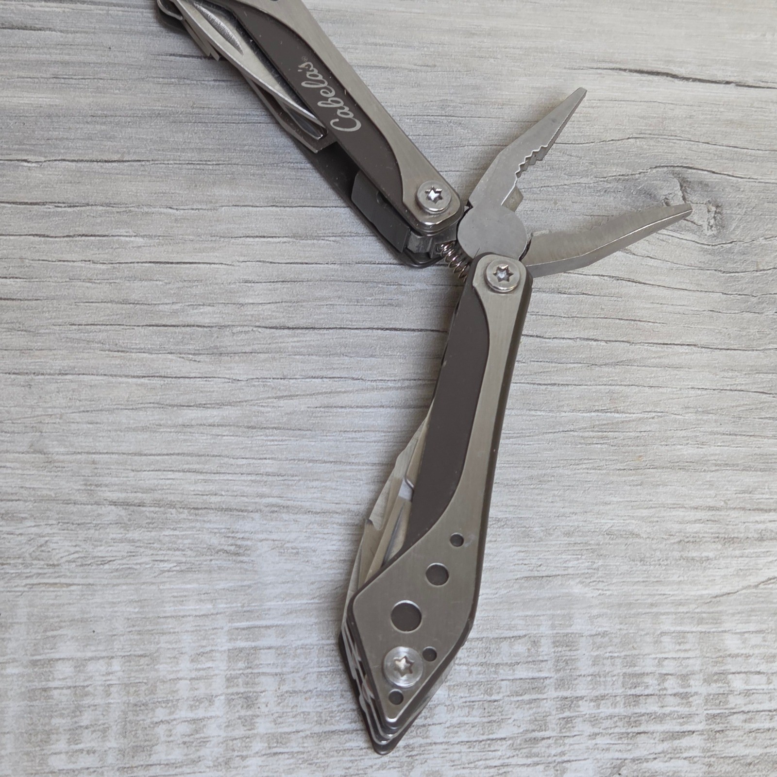 Cabelas Multi-Tool Pocket Folding Knife Pliers Saw Scissors Grey Silver 3 Inch