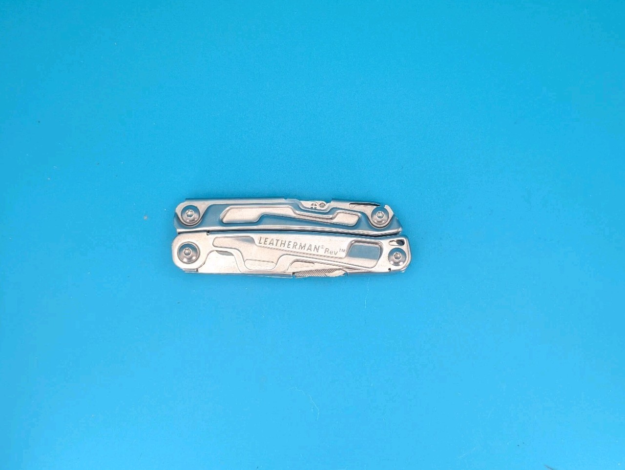 Leatherman Rev 3.8″ Multi-Tool, Stainless! *ATKINSON CONSTRUCTION*
