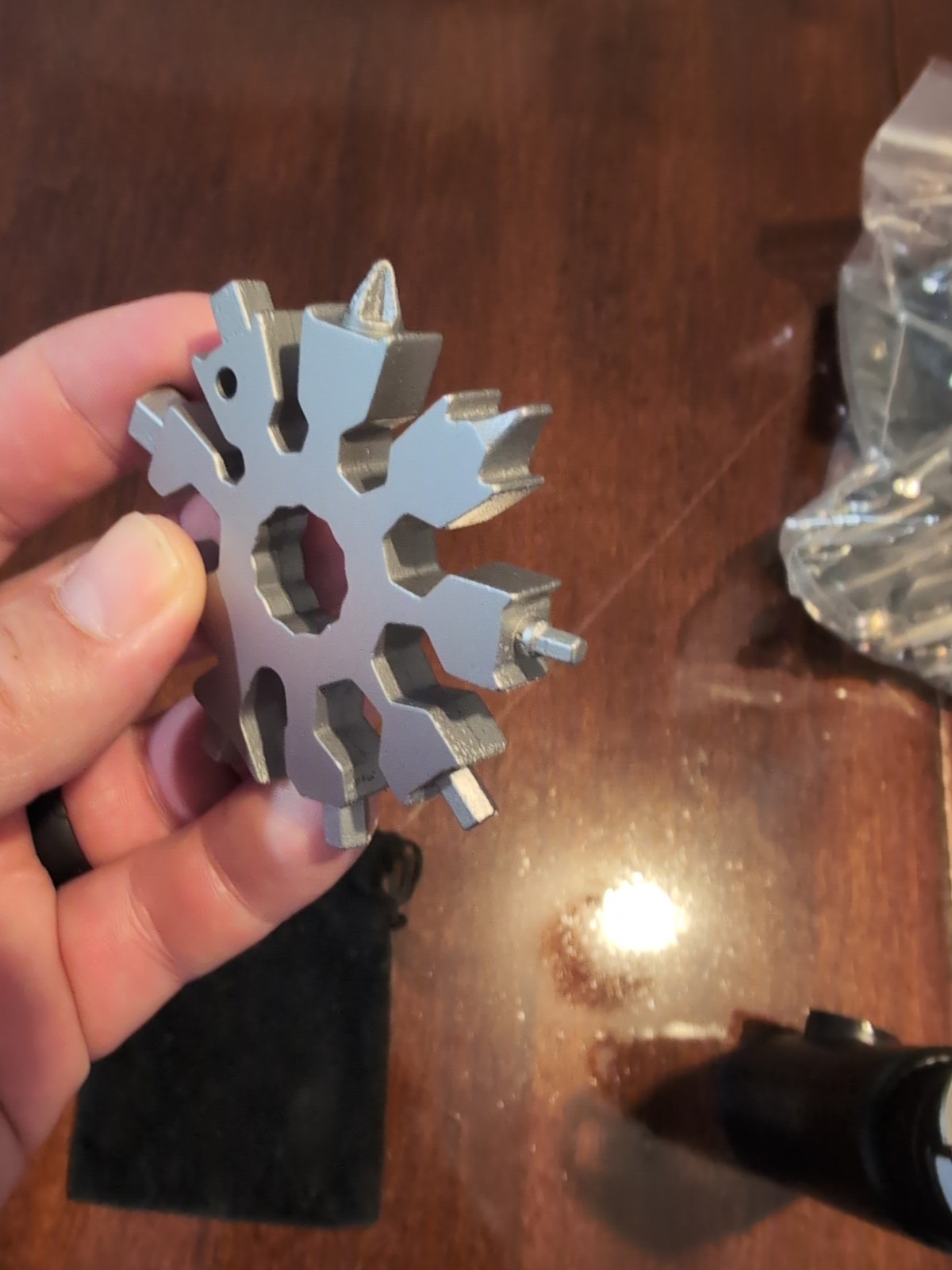 18 In 1 Snowflake Shape Key Chain Stainless Multi-Tool Screwdriver, New, Black