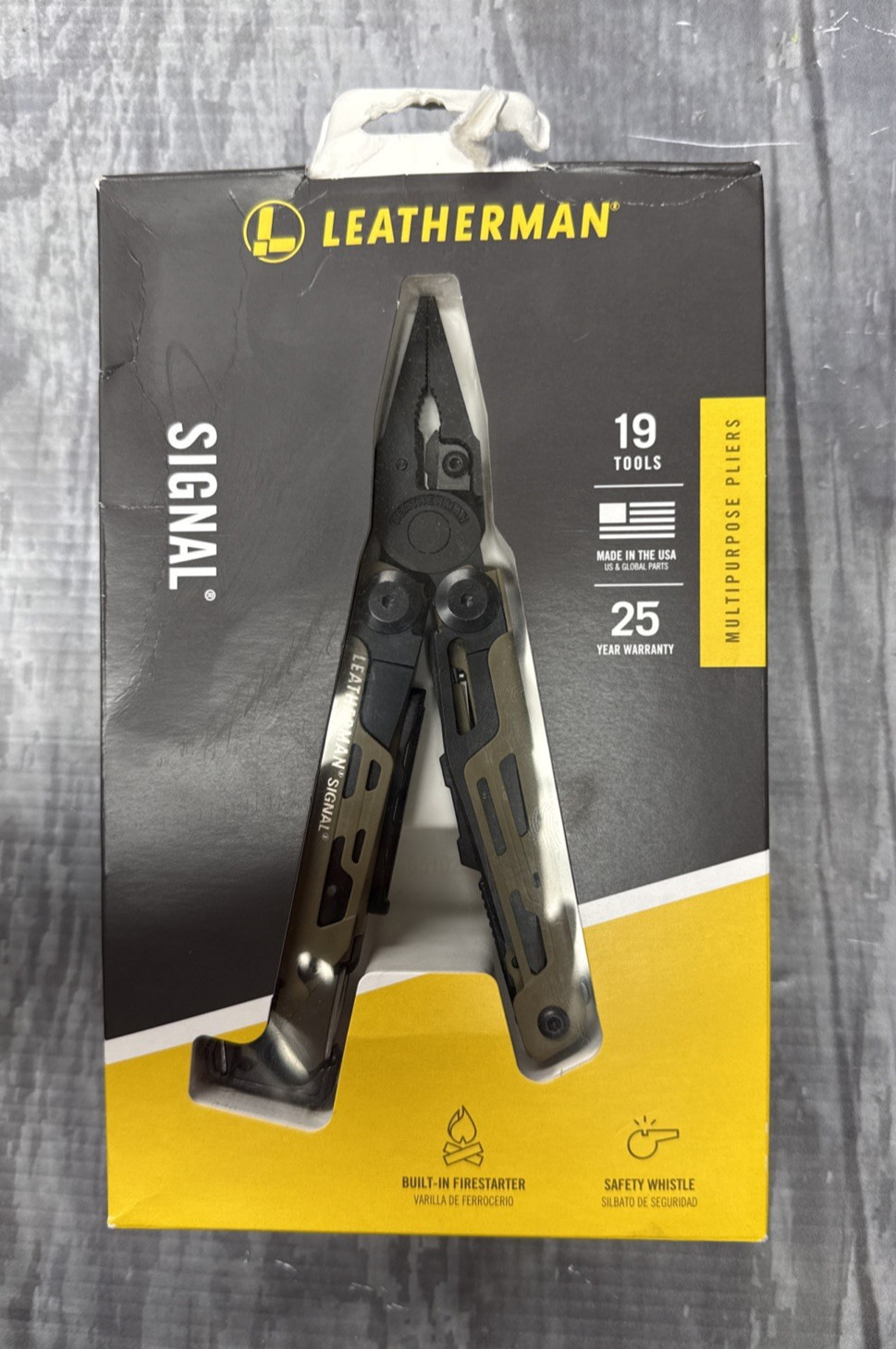 leatherman signal multi-tool Coyote Tan and Black.. 19 Tools