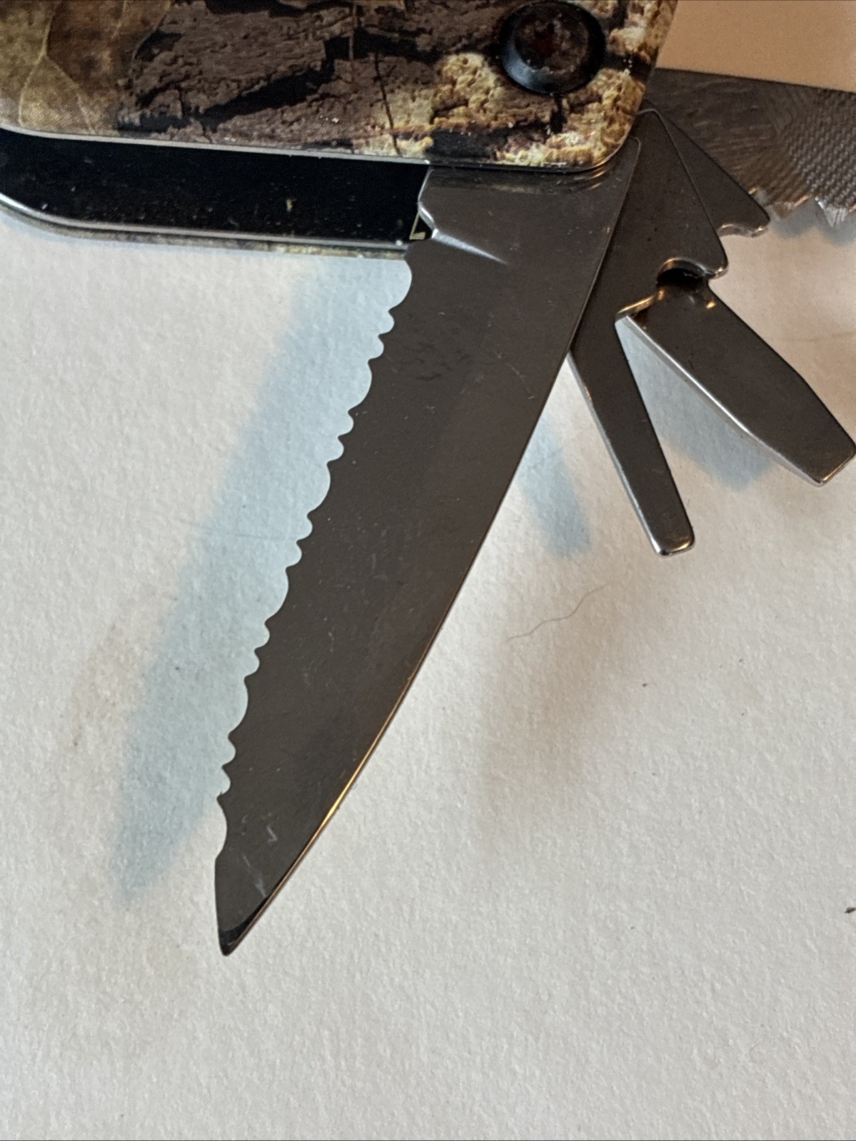 Mossy Oak 13-in-1 Multi-tool Pliers Folding Pocket Tool w/Sheath READ