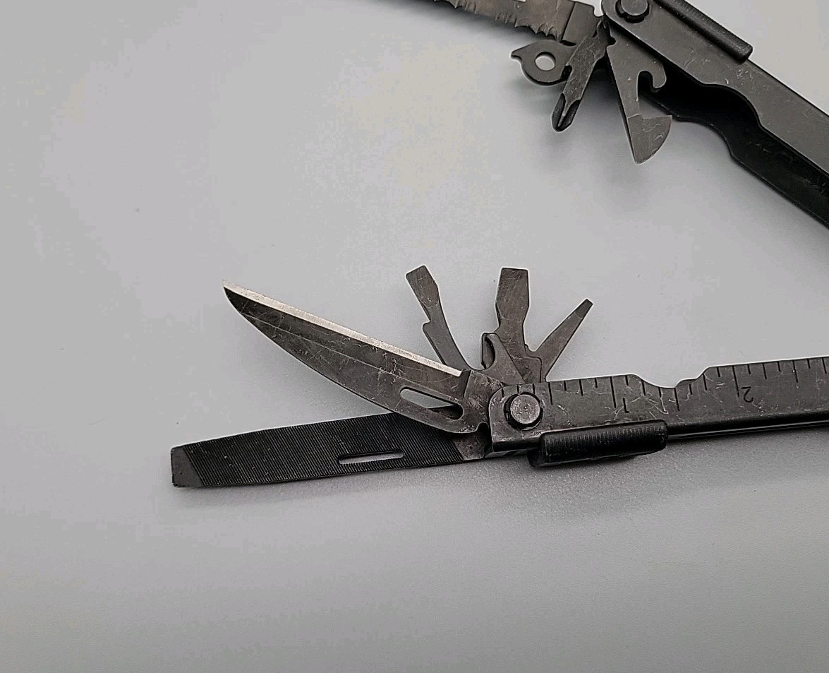 Gerber Multiplier MP600 Multi-Tool – Black – Needle Nose Carbide Cutter Pliers
