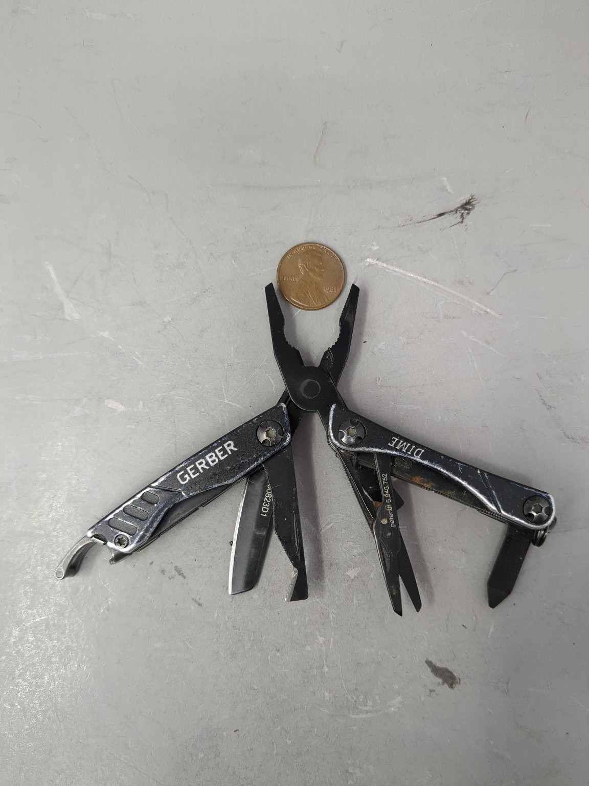 Gerber Dime Mini Multi-Tool Black Stainless Steel Compact Keychain