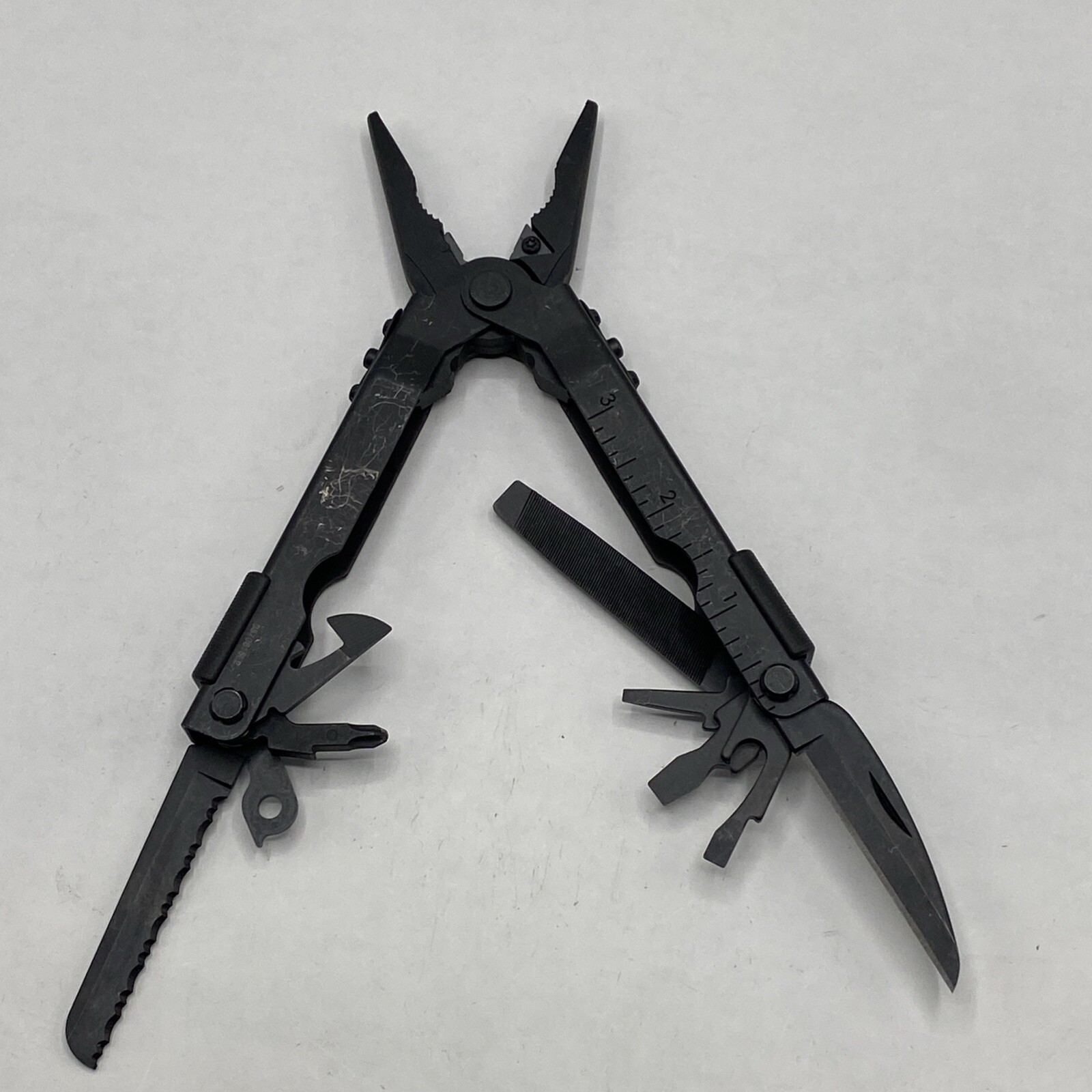 Gerber MP 600, Carbide Cutters, Needlenose – Black