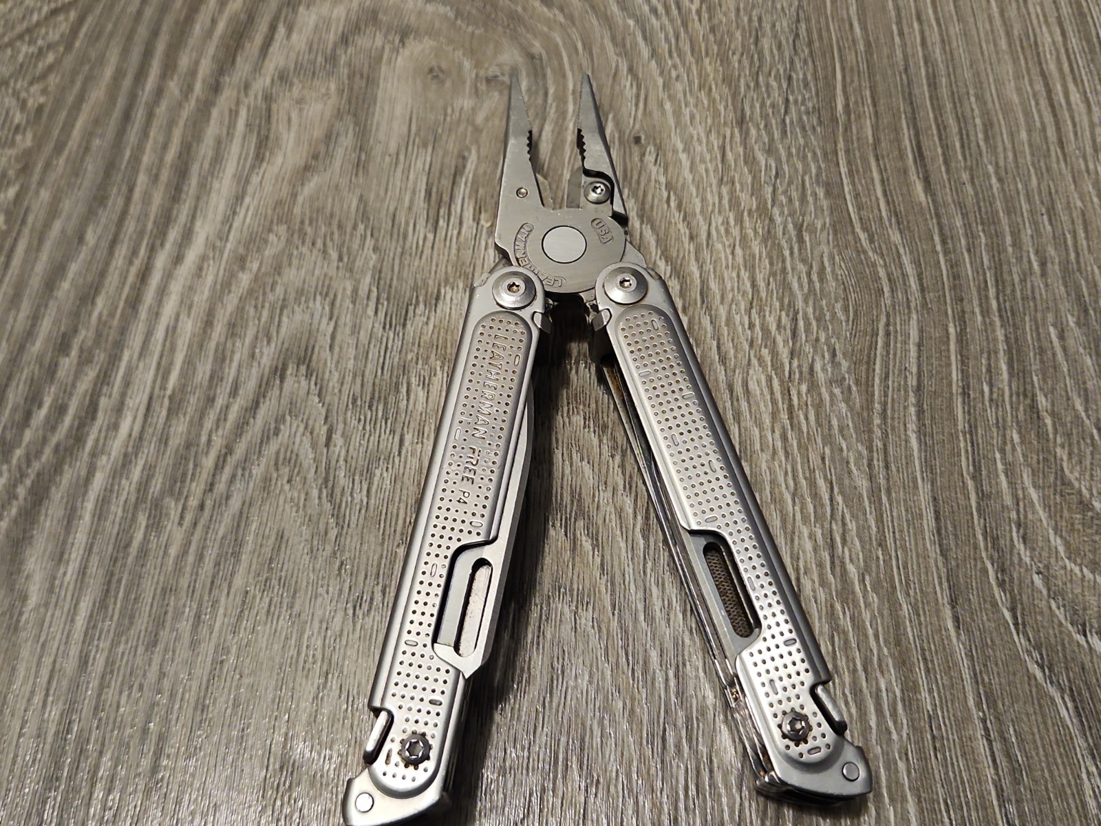 Leatherman Free P4 Multi-Tool – Used, Good Condition, Discontinued
