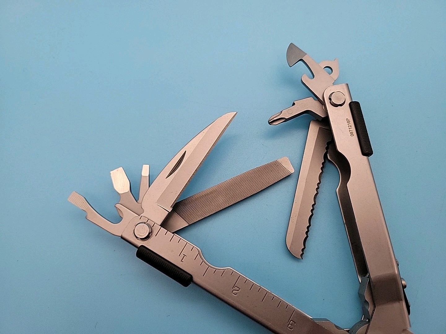 Gerber MP600 Multiplier Multi-Tool – Silver – Needle Nose Carbide Cutter Pliers