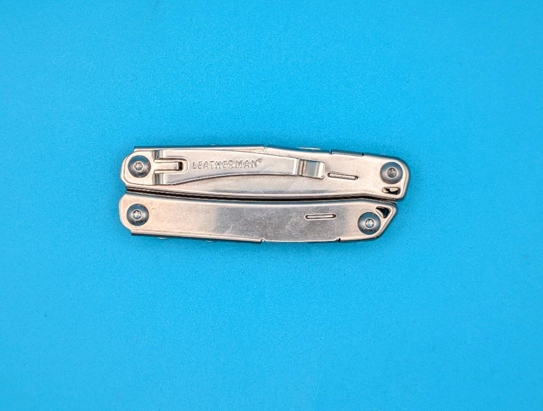 LEATHERMAN WINGMAN MULTI-TOOL! WITH SHEATH! FREE SHIPPING!