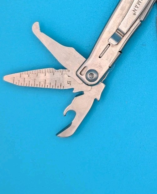 LEATHERMAN WINGMAN MULTI-TOOL! WITH SHEATH! FREE SHIPPING!