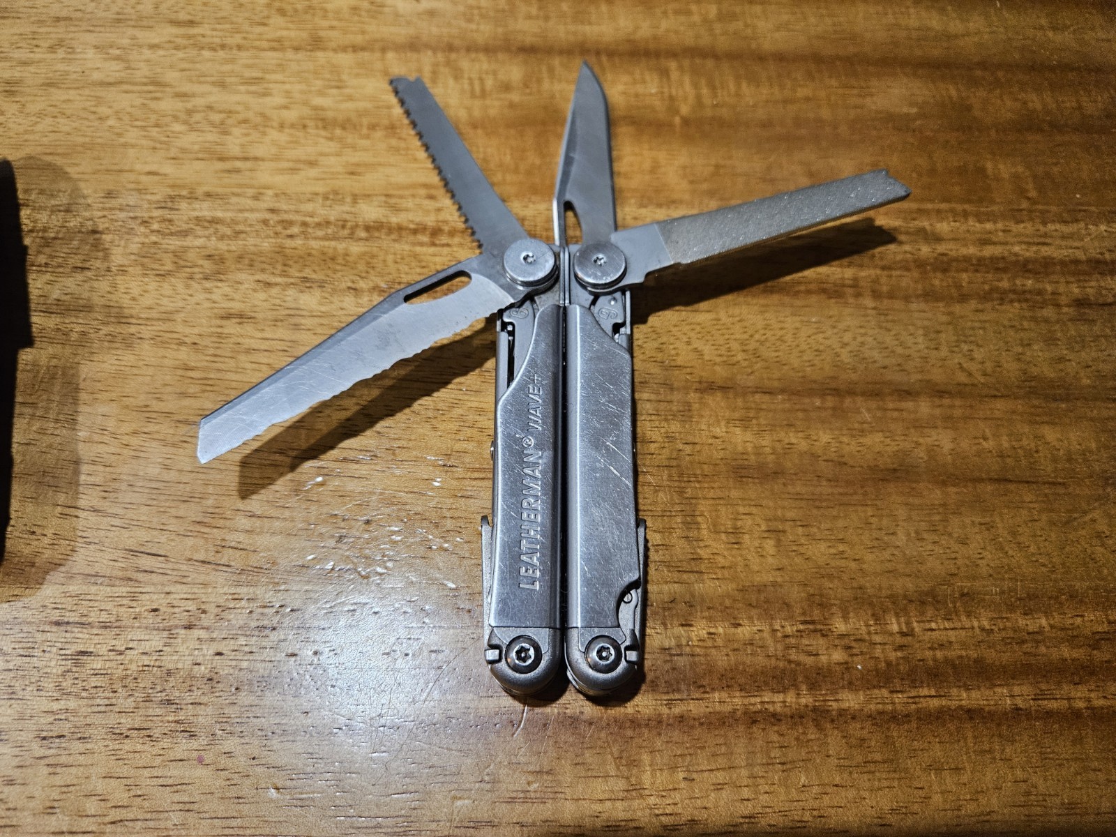 Leatherman Wave Plus + Multi-Tool! FAST SHIPPING! SILVER WITH SHEATH!