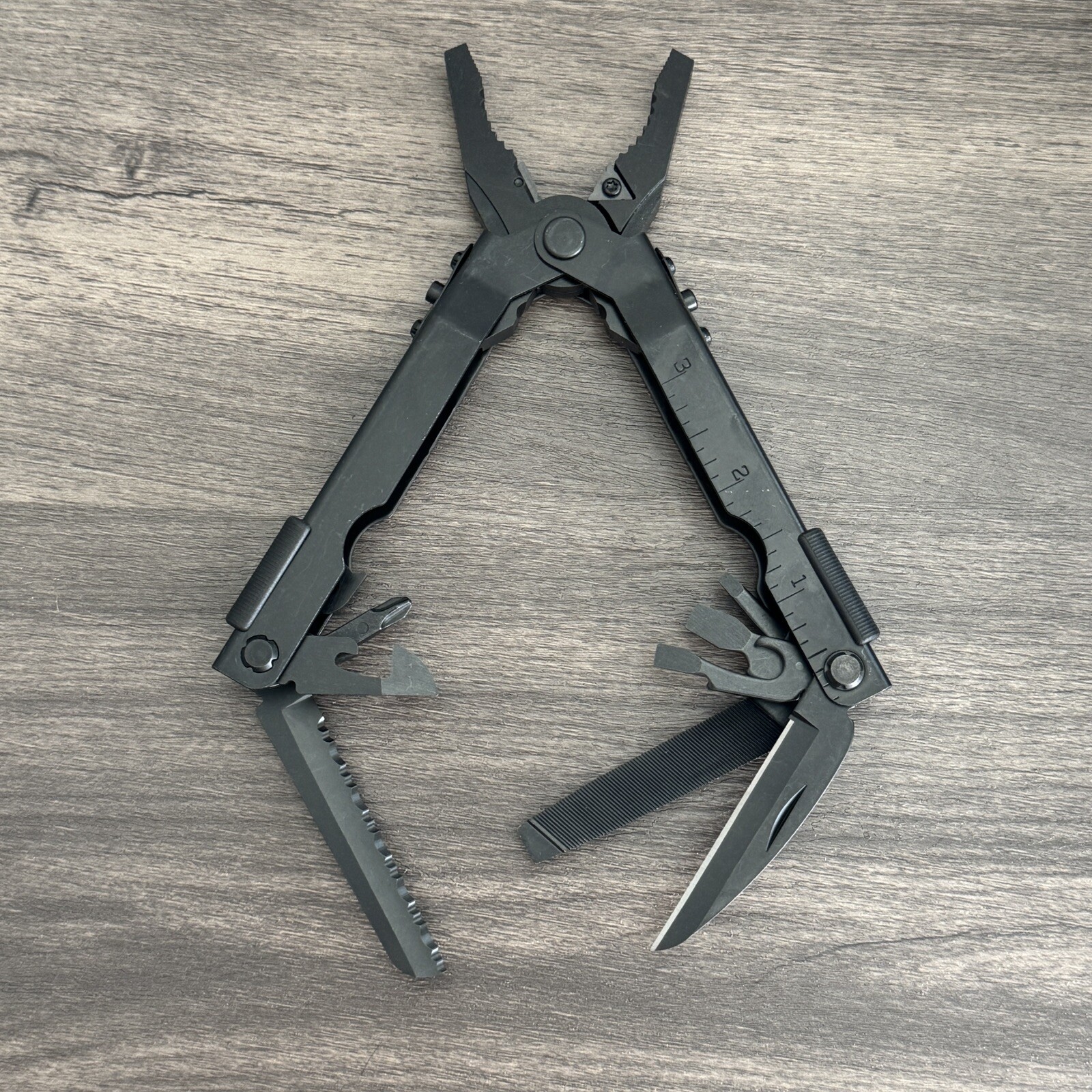 ORIGINAL Gerber MP600 Blunt nose Multi-Plier Gerber MP 600 Multitool Made in USA