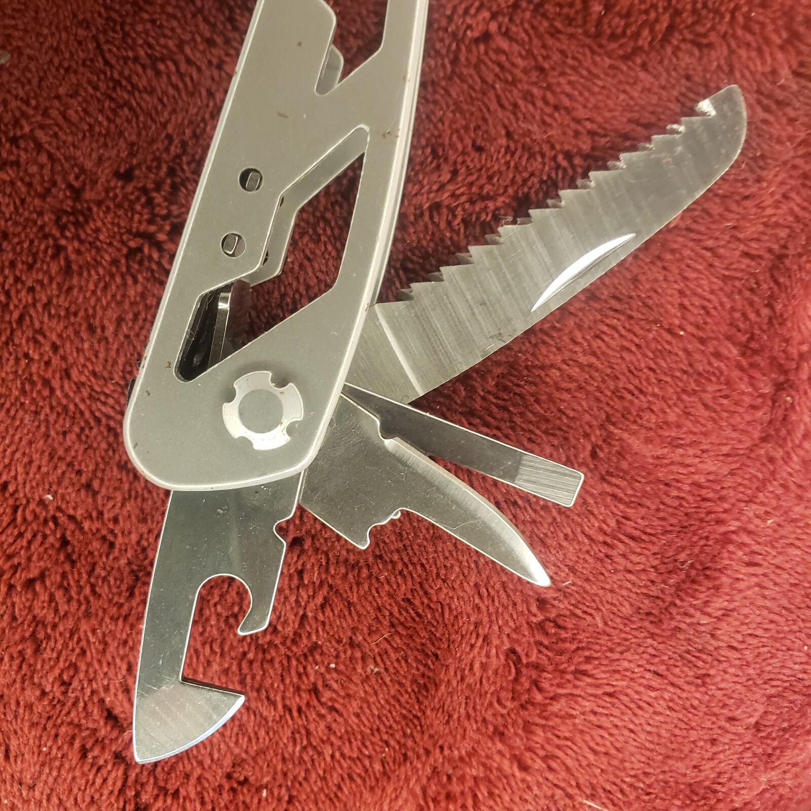 Stanley 12-In-1 Multi-Tool Knife 12 Tools, Nylon Sheath 84519K