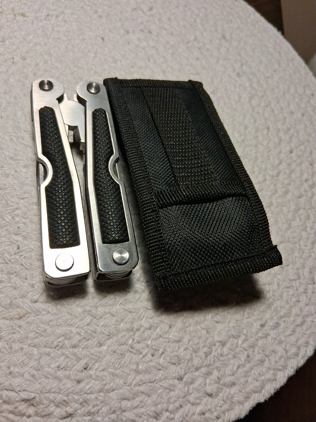 Multi Tool Pliers Stainless Survival Saw Screwdriver Knife Outdoors Camping