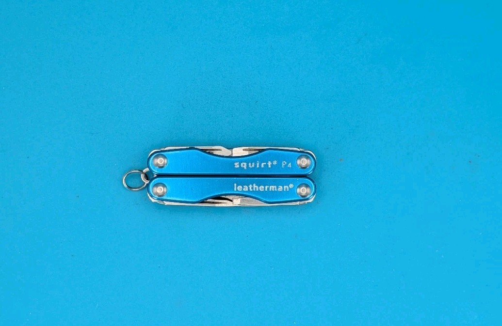 Leatherman Squirt P4 Multi-Tool, Key Ring, Retired, BLUE!