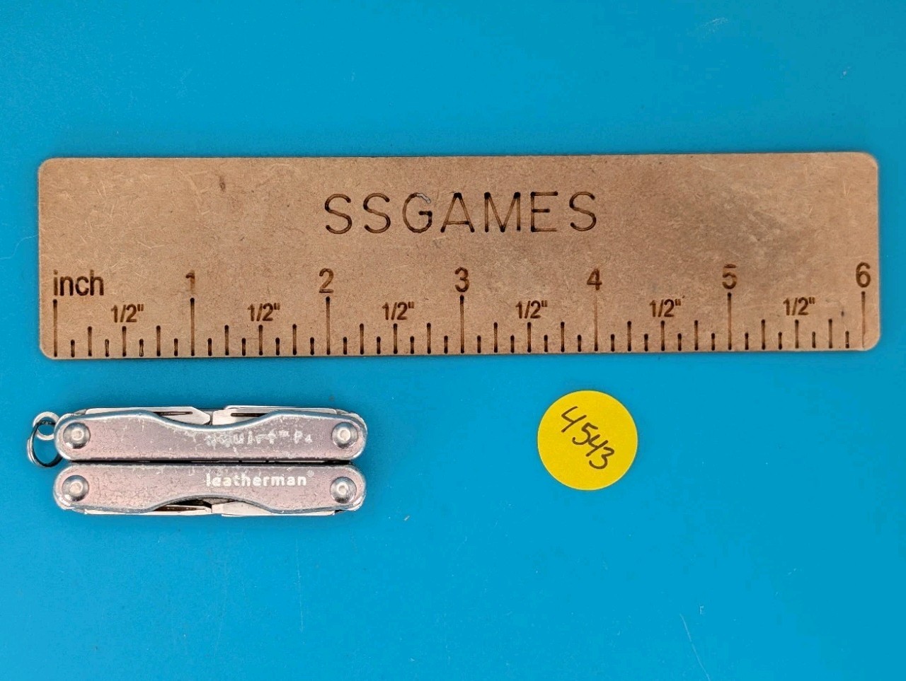 Leatherman Squirt P4 Multi-Tool, Key Ring, Retired, GRAY!