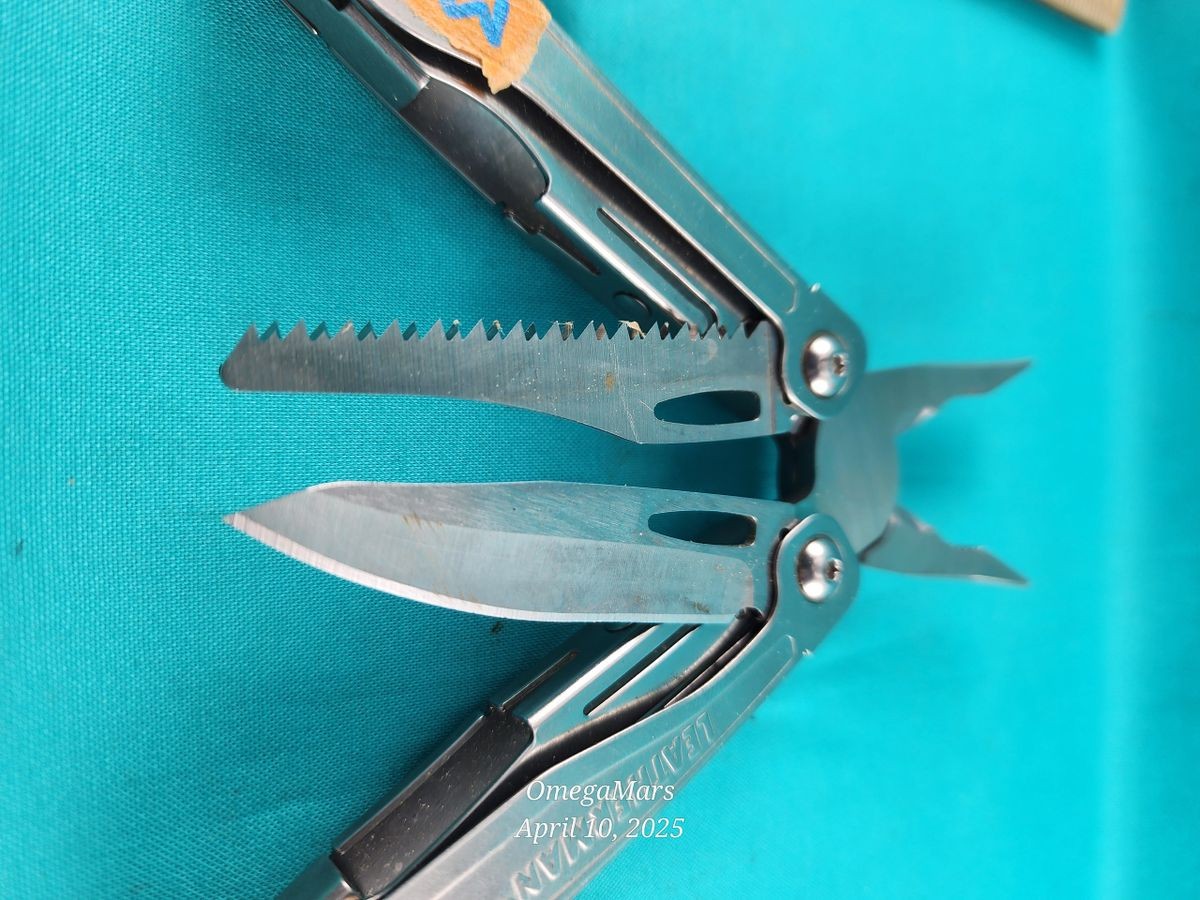 Leatherman Sidekick #3O Light usage on knife/saw, rest look brand new.