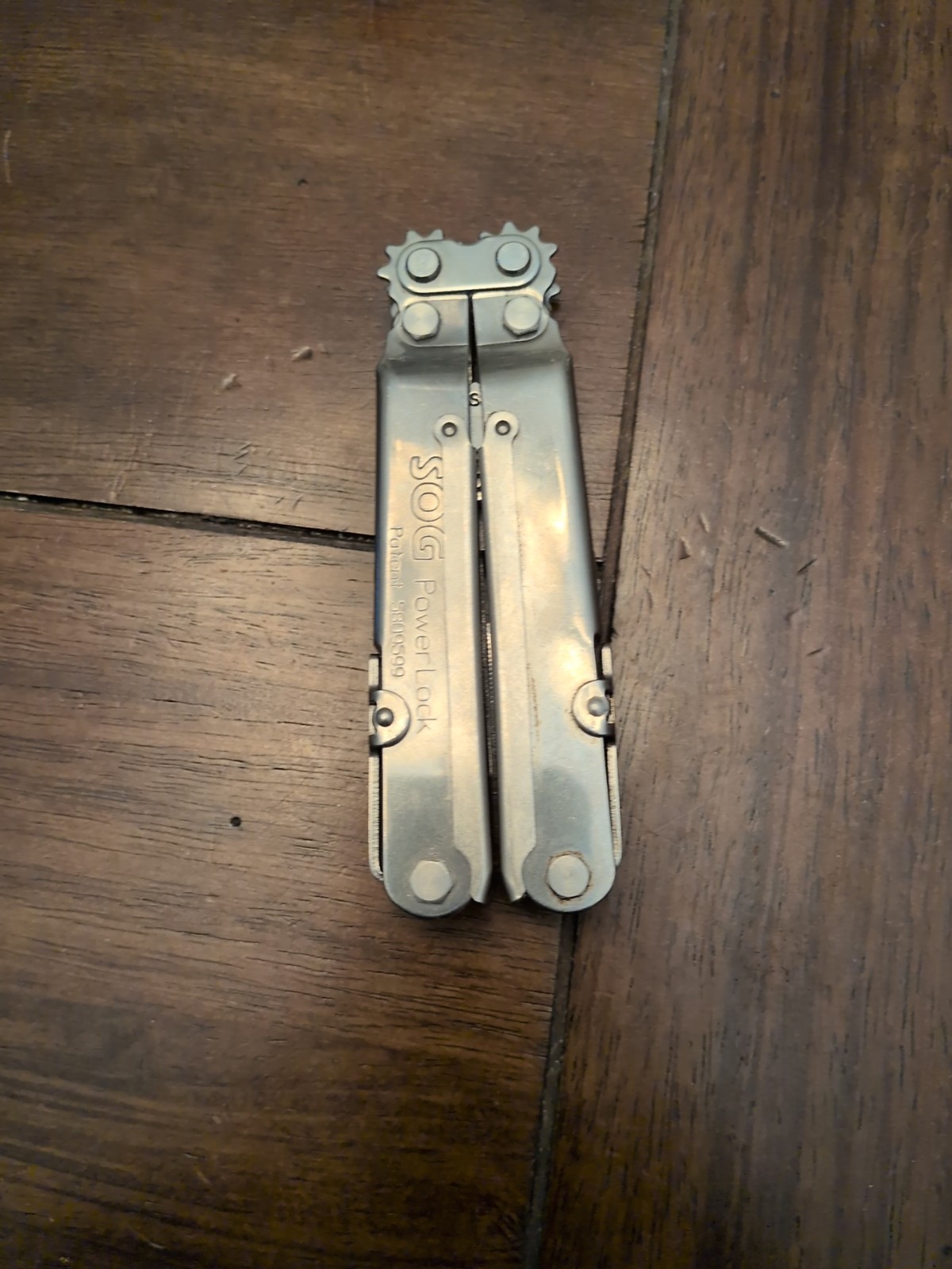 SOG POWERLOCK MULTI-TOOL WITH LEATHER CASE