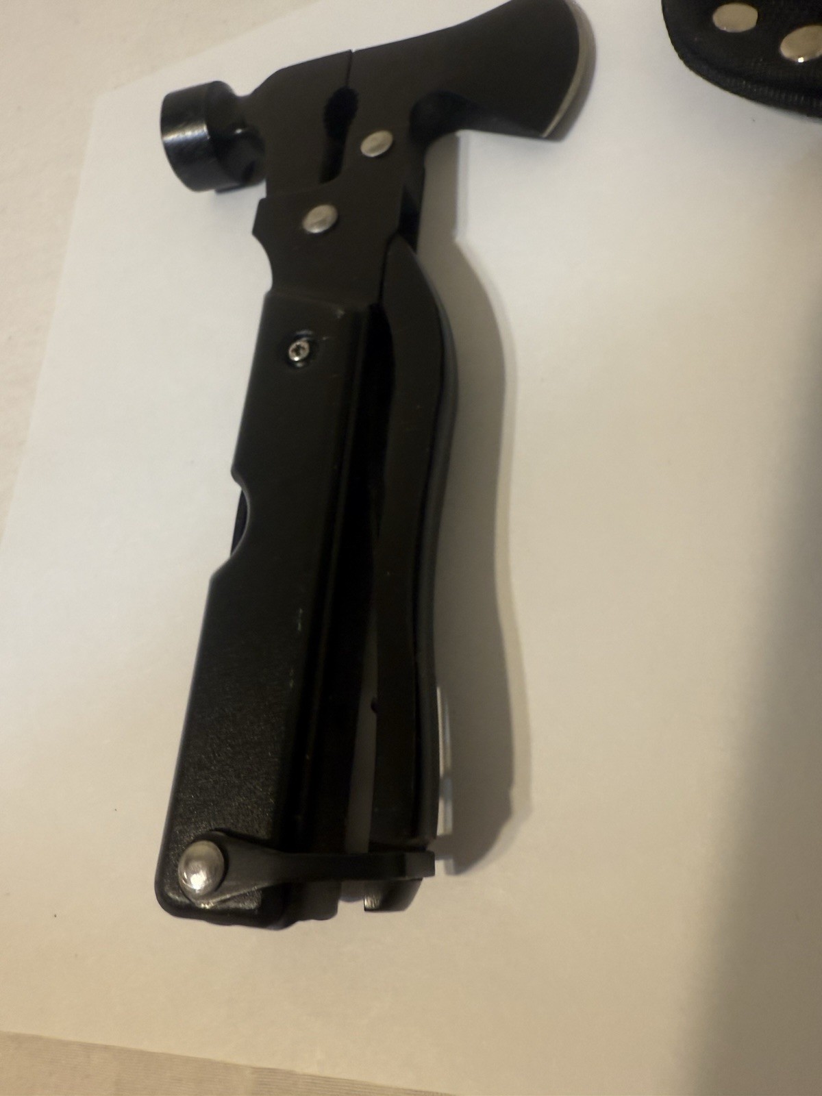 KITHELP Multi Tool Hatchet Hammer Axe with Knife & Screwdrivers + Case