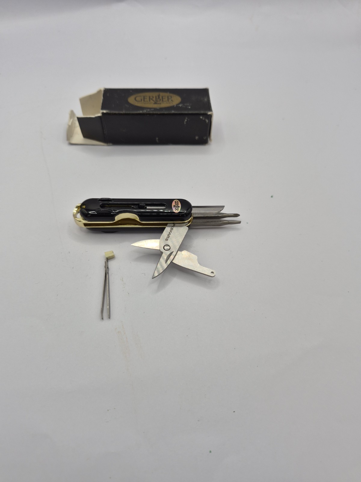 Gerber Fiskars Folding KeychainMulti-Tool Knife Tweezers Scissors Phillips Flat