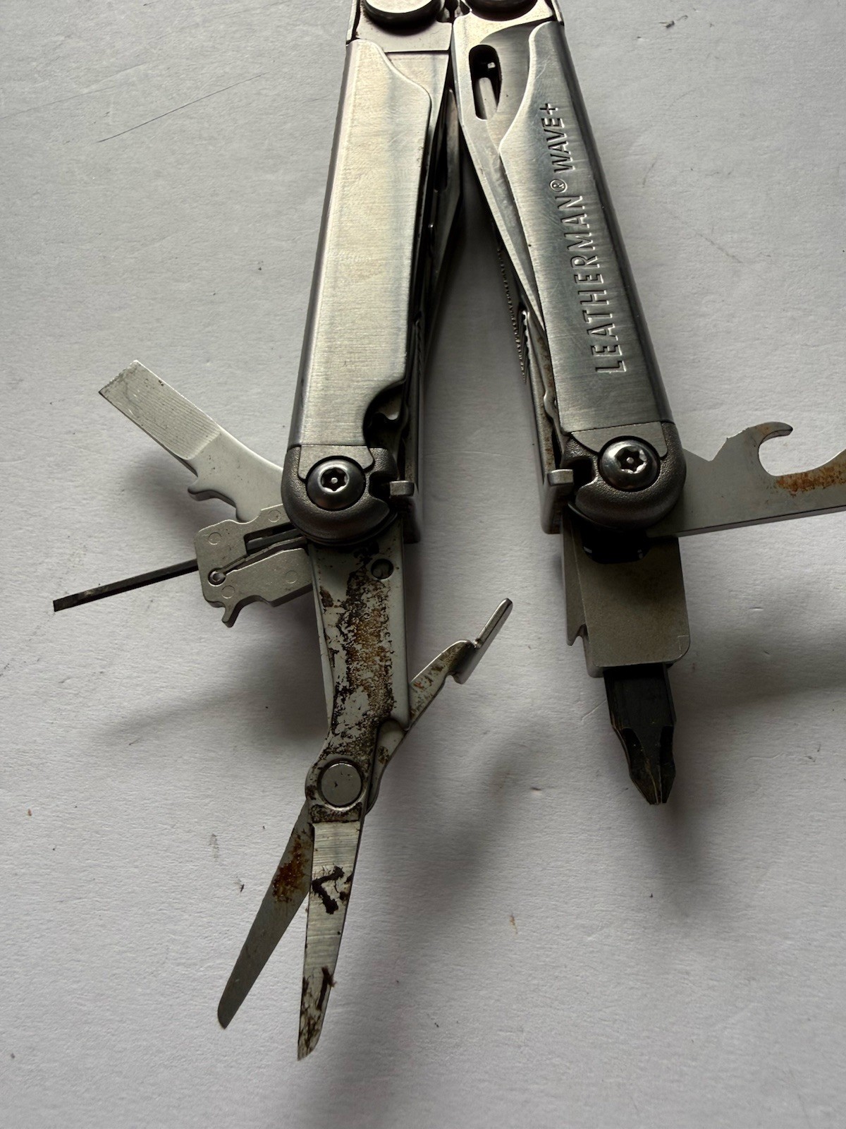 Leatherman Wave Plus + Multi-Tool! SILVER & BLACK! WITH SHEATH! FAST SHIPPING
