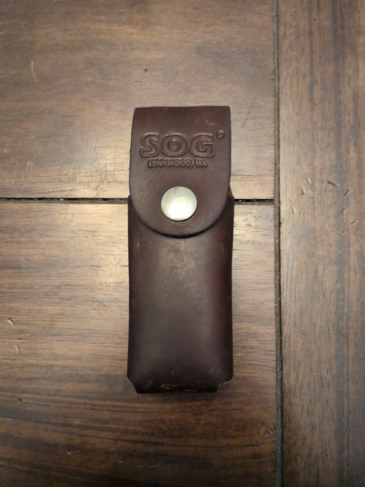 SOG POWERLOCK MULTI-TOOL WITH LEATHER CASE