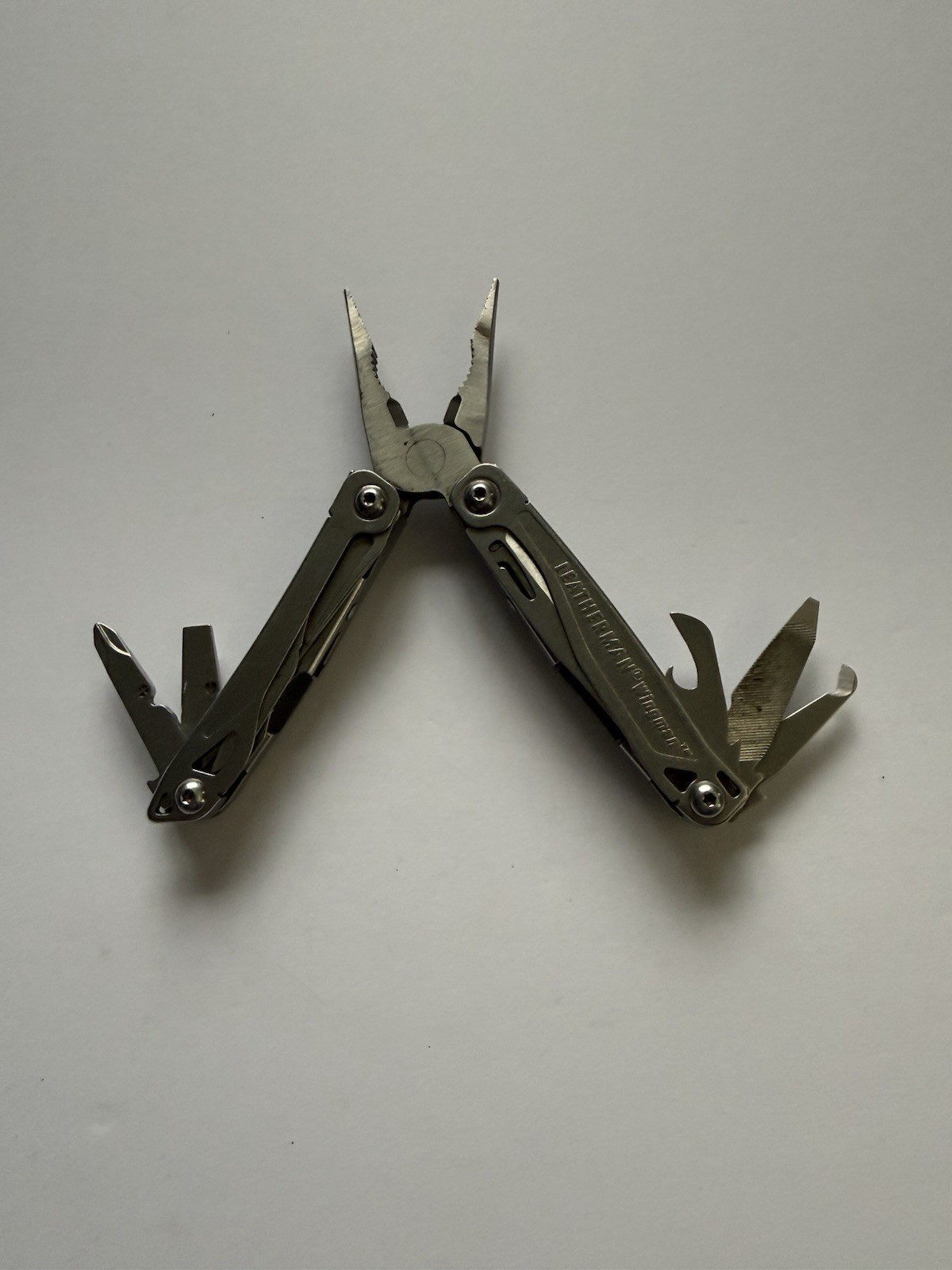 LEATHERMAN WINGMAN MULTI-TOOL! FAST SHIPPING! USED